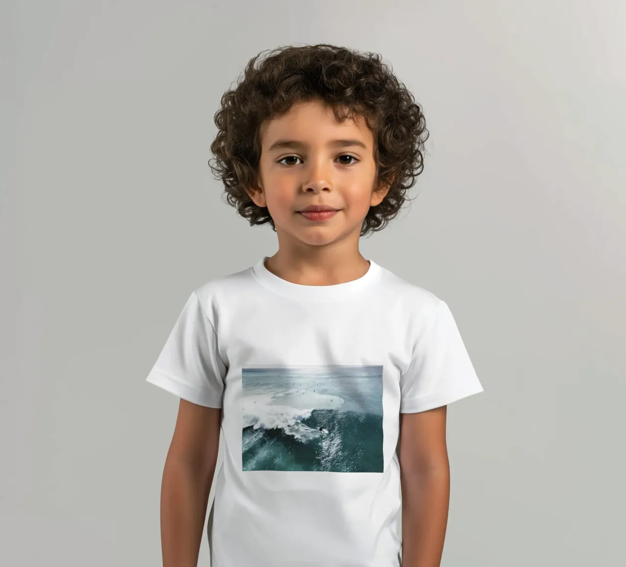 surfer kinder t-shirt van Earthly Visions