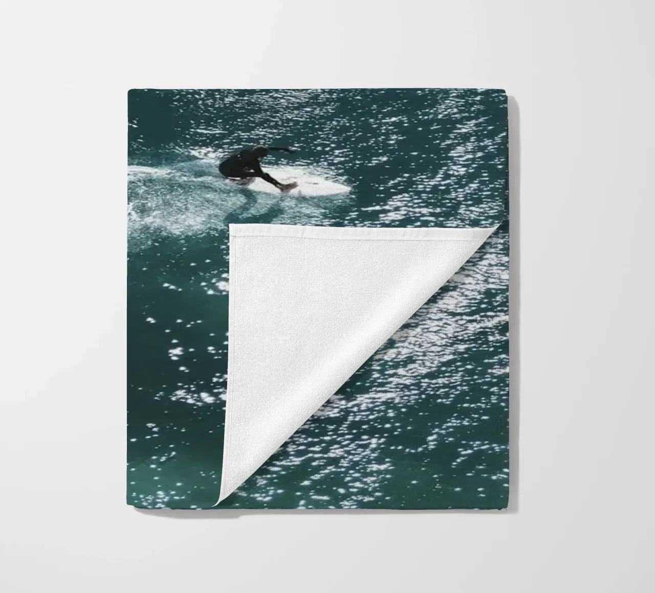 surfista telo mare da Earthly Visions