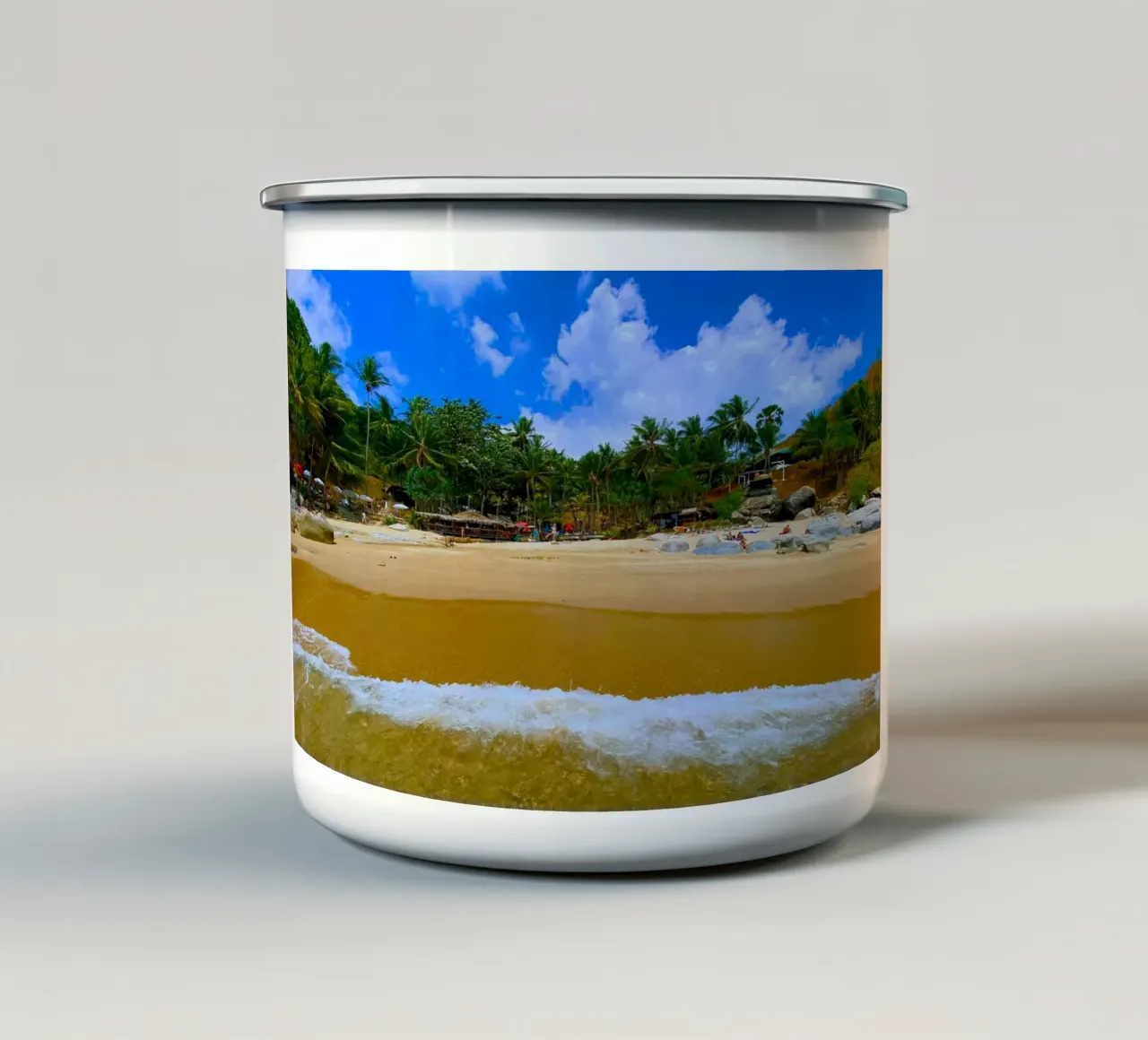 onda sulla riva tazza in smalto da Earthly Visions