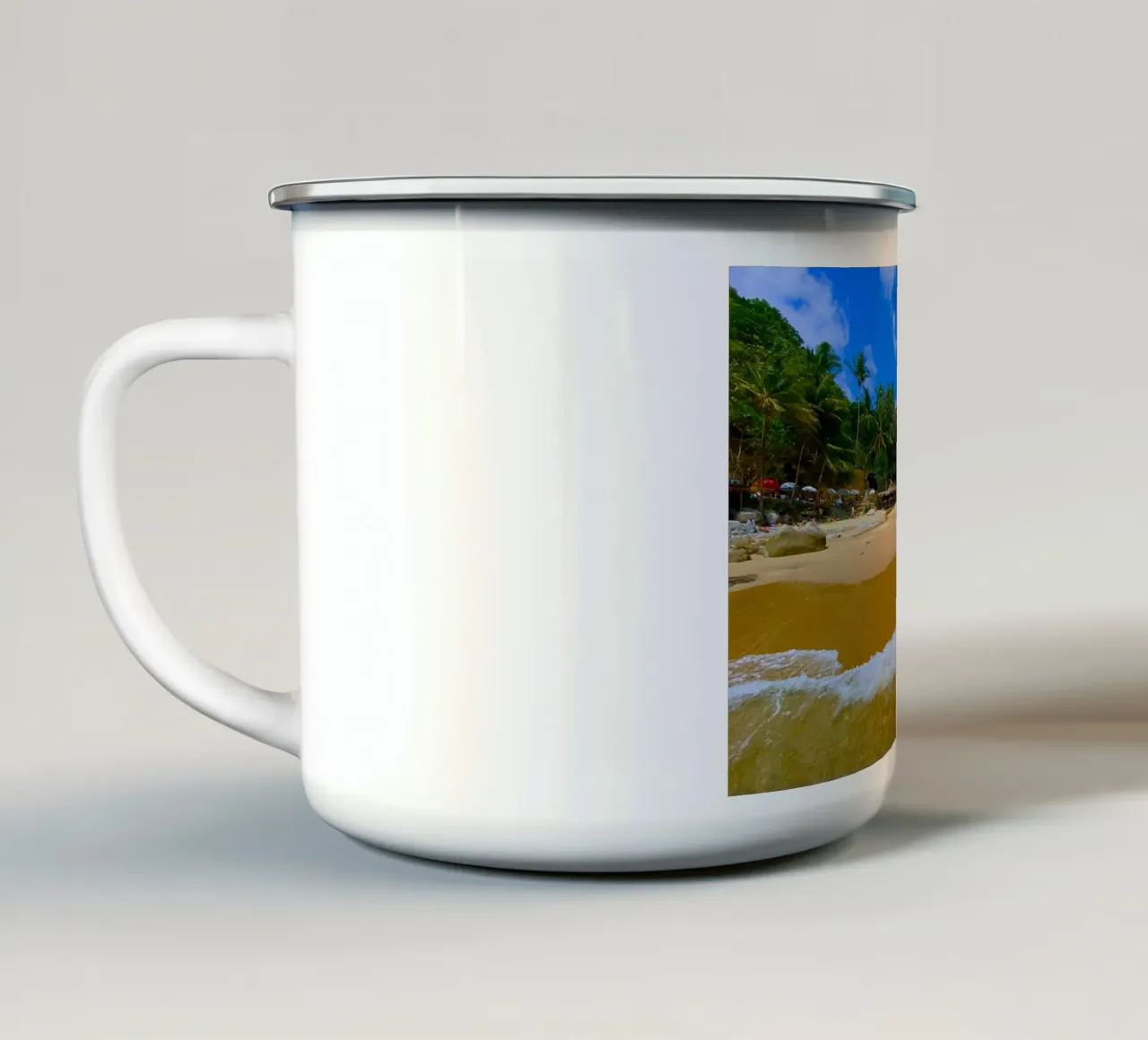 onda sulla riva tazza in smalto da Earthly Visions