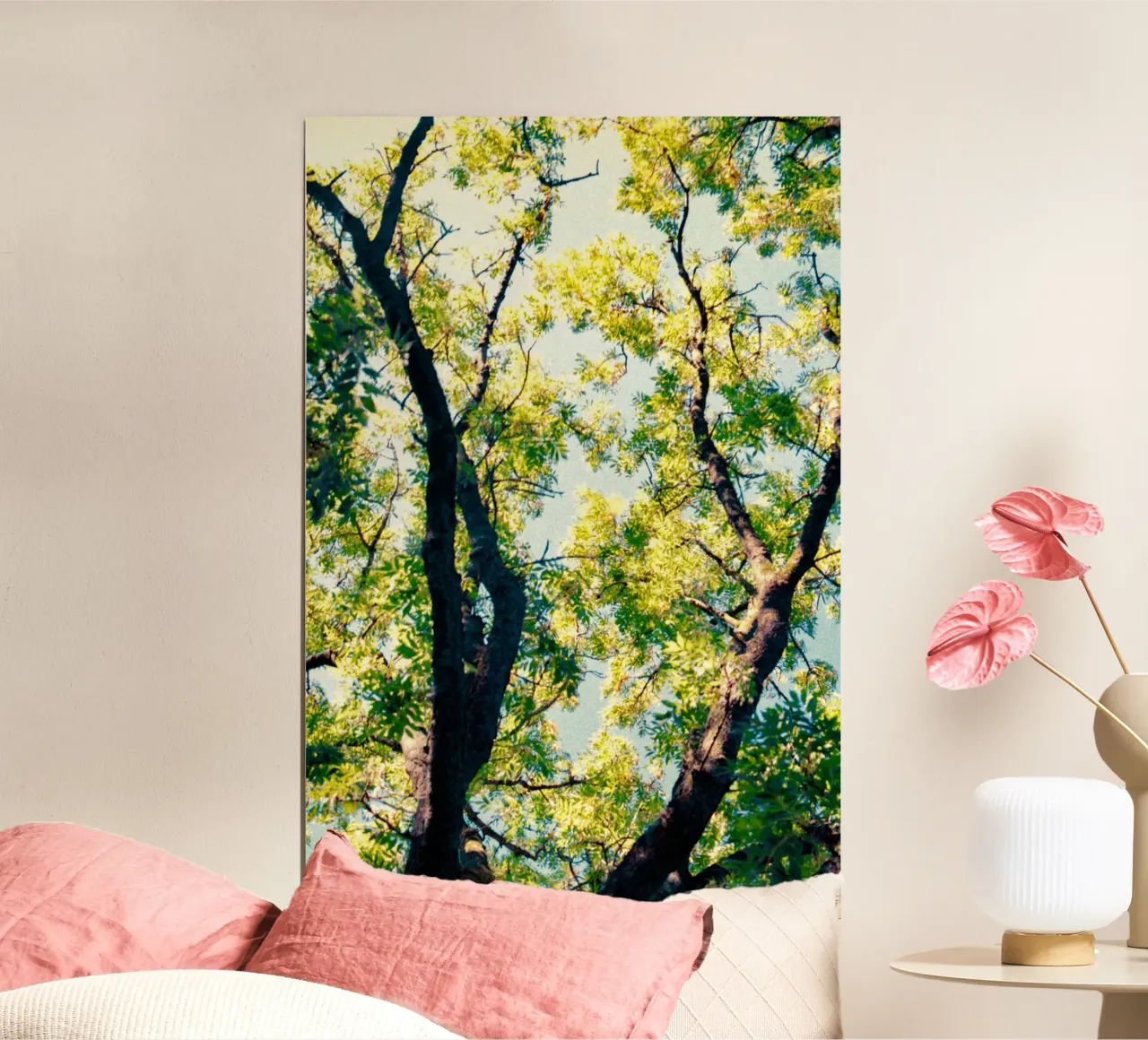 albero alto con foglie gialle poster con telaio in alluminio da Earthly Visions