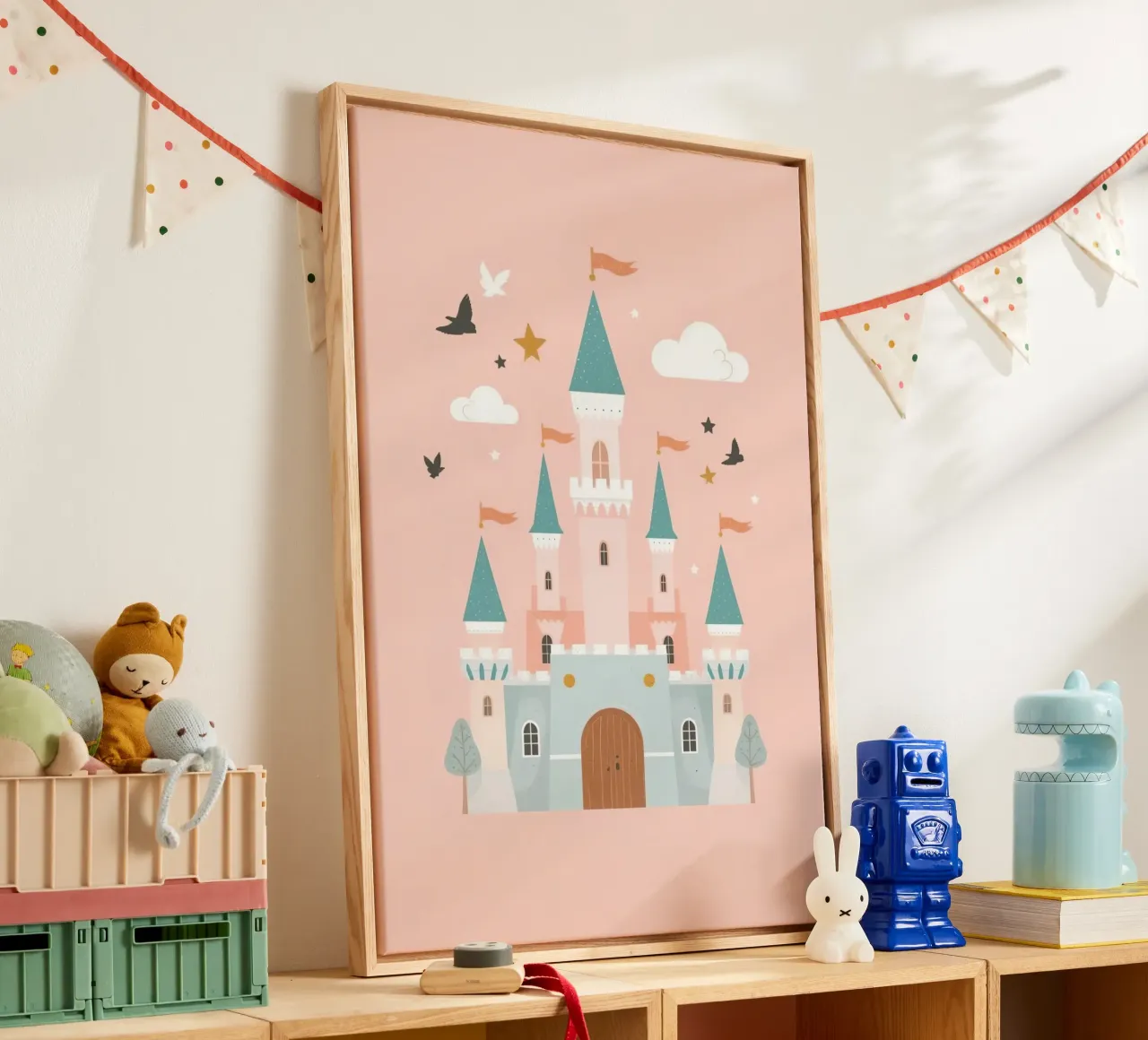Castello della principessa con uccelli e nuvole su Peach art tela con Cornice a cassetta da DesignDoodle