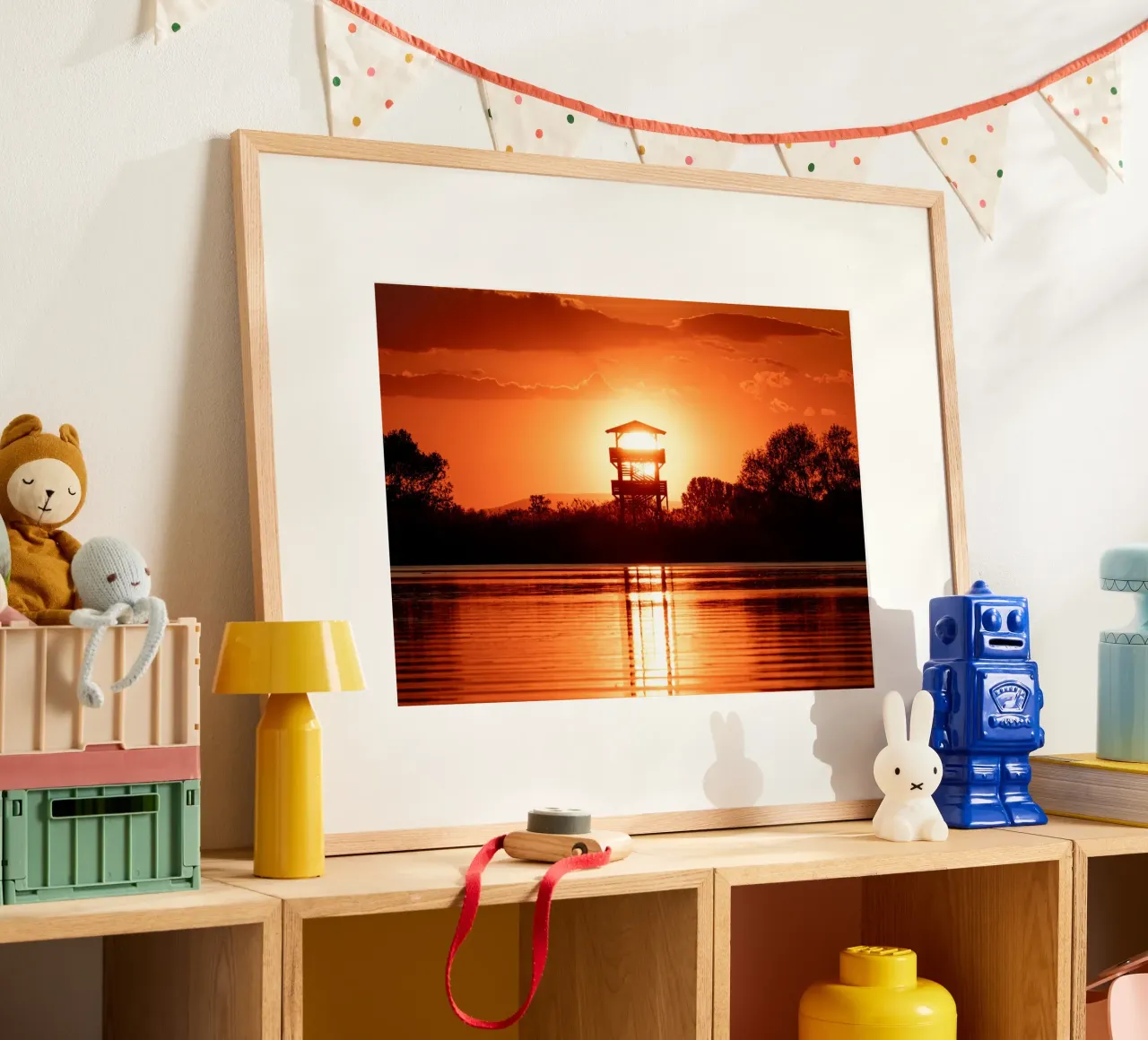 Tramonto sulla torre panoramica poster con telaio in plastica da anderm
