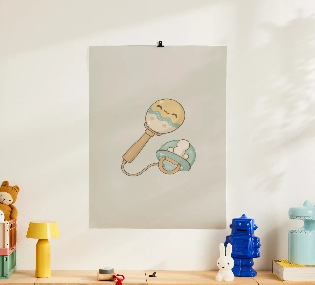 Sonaglio e ciuccio per neonati - Arte per l'infanzia poster da DesignDoodle