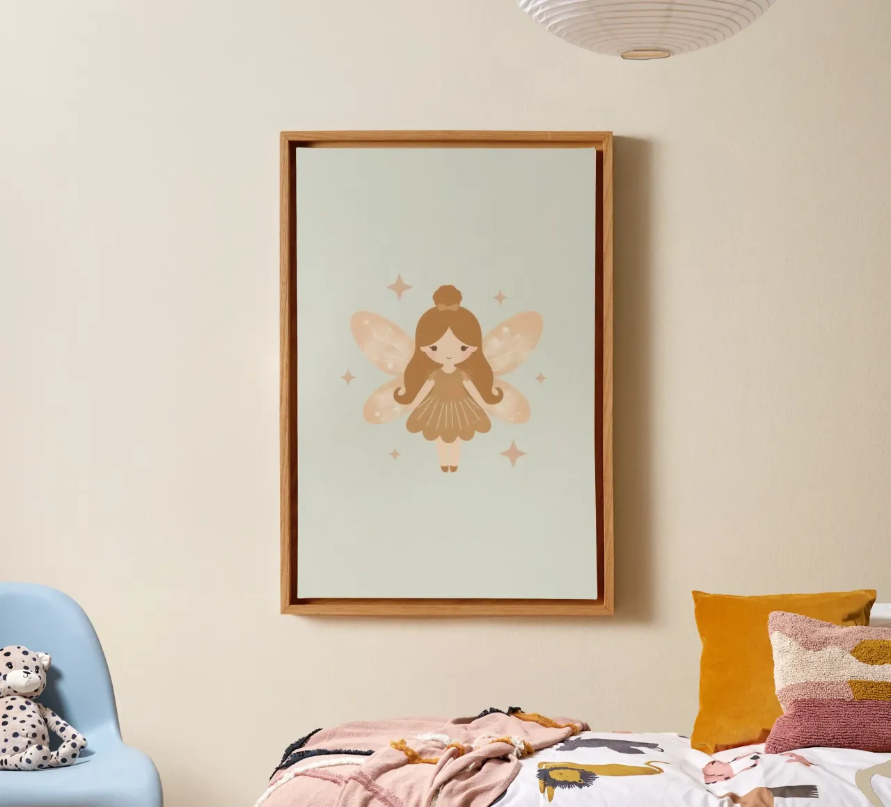 Fata carina dei cartoni animati con ali e stelle tela con Cornice a cassetta da DesignDoodle