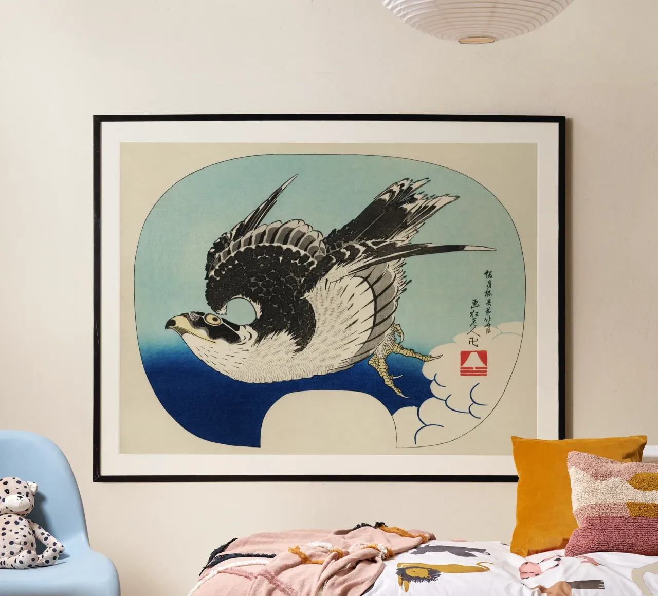 The ukiyo-e illustration Hawk poster con telaio in legno da vintageshop