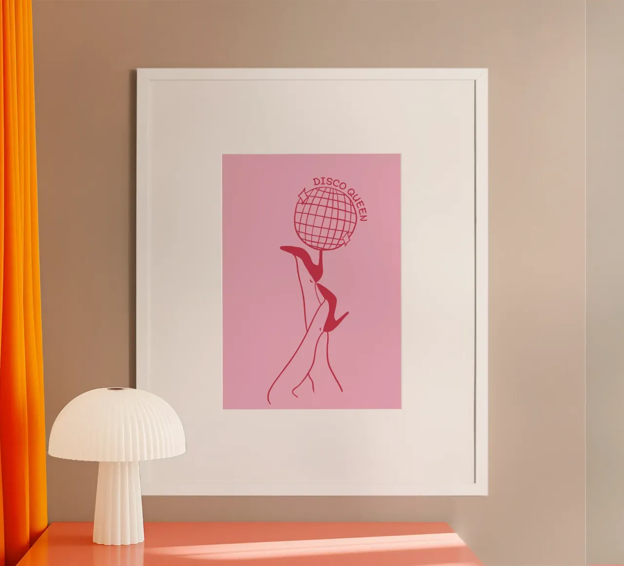 Disco Queen poster con telaio in legno da DigiWunderwerk