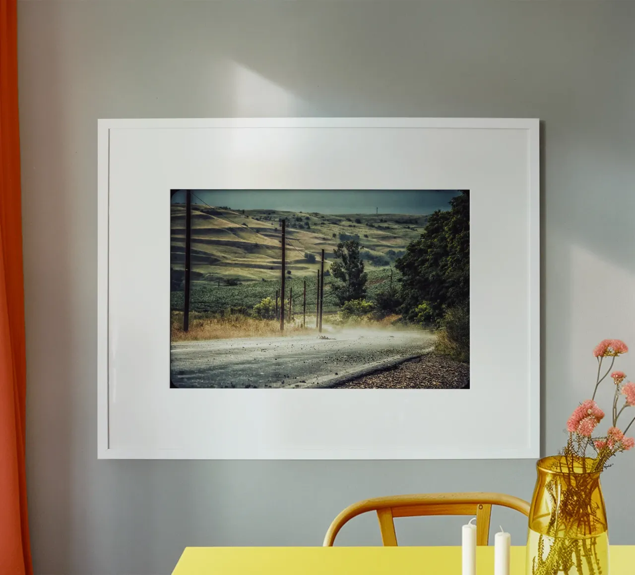 The Empty Curve - Staub, Licht und Stille Poster von jay