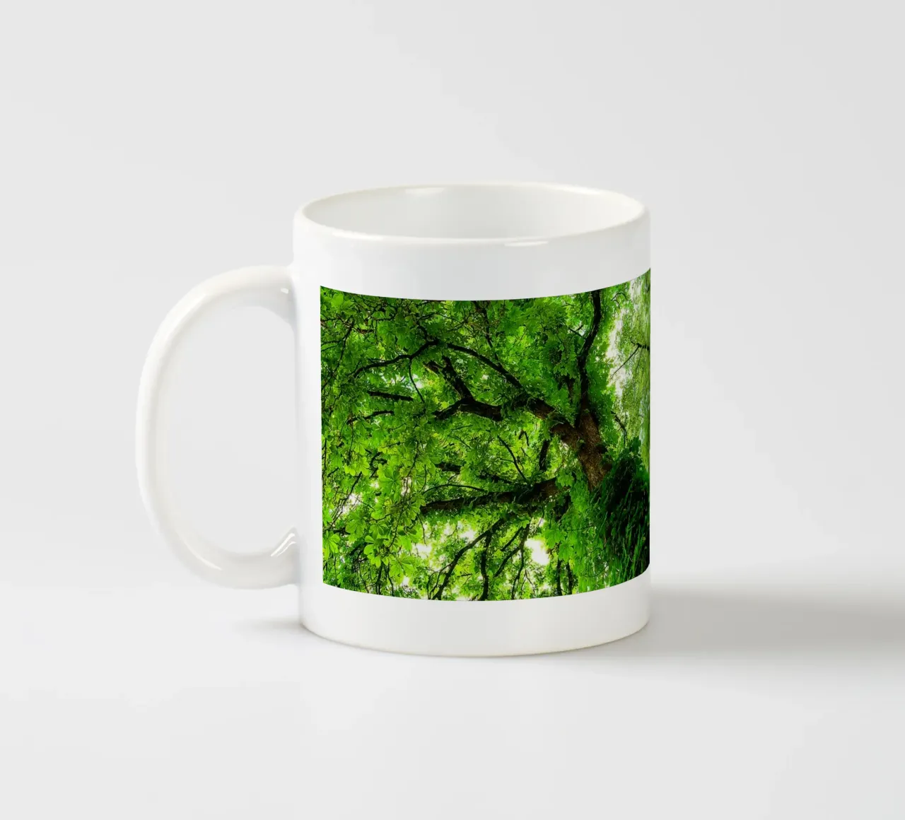 Symmetrie van smaragdgroene boom - Abstracte kunstdruk keramische mok van jay