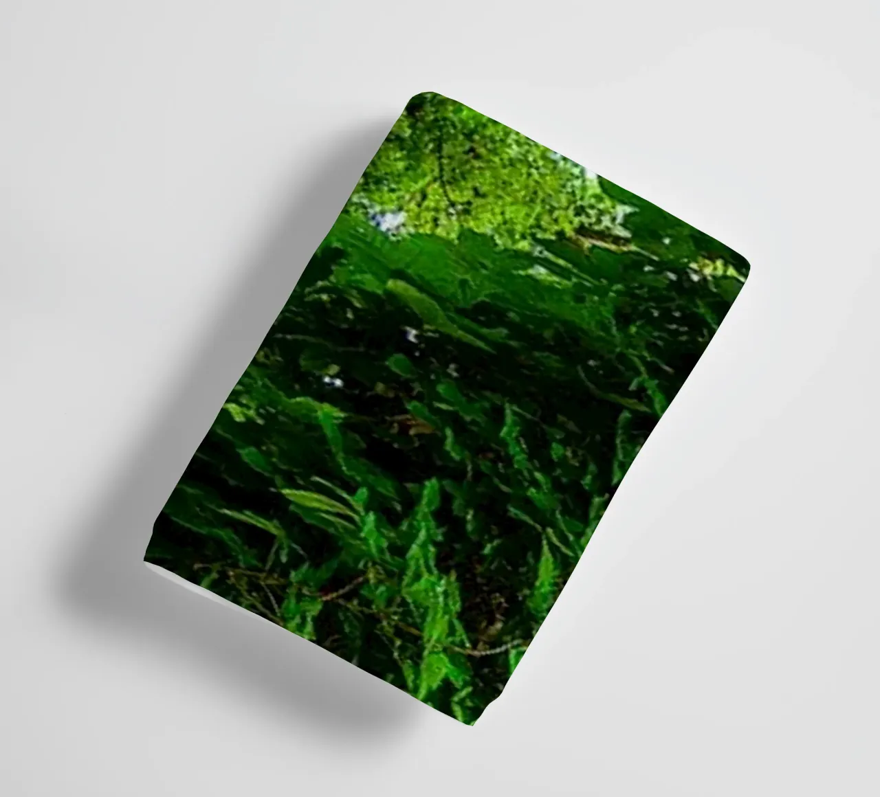 Symmetrie van smaragdgroene boom - Abstracte kunstdruk badhanddoek van jay
