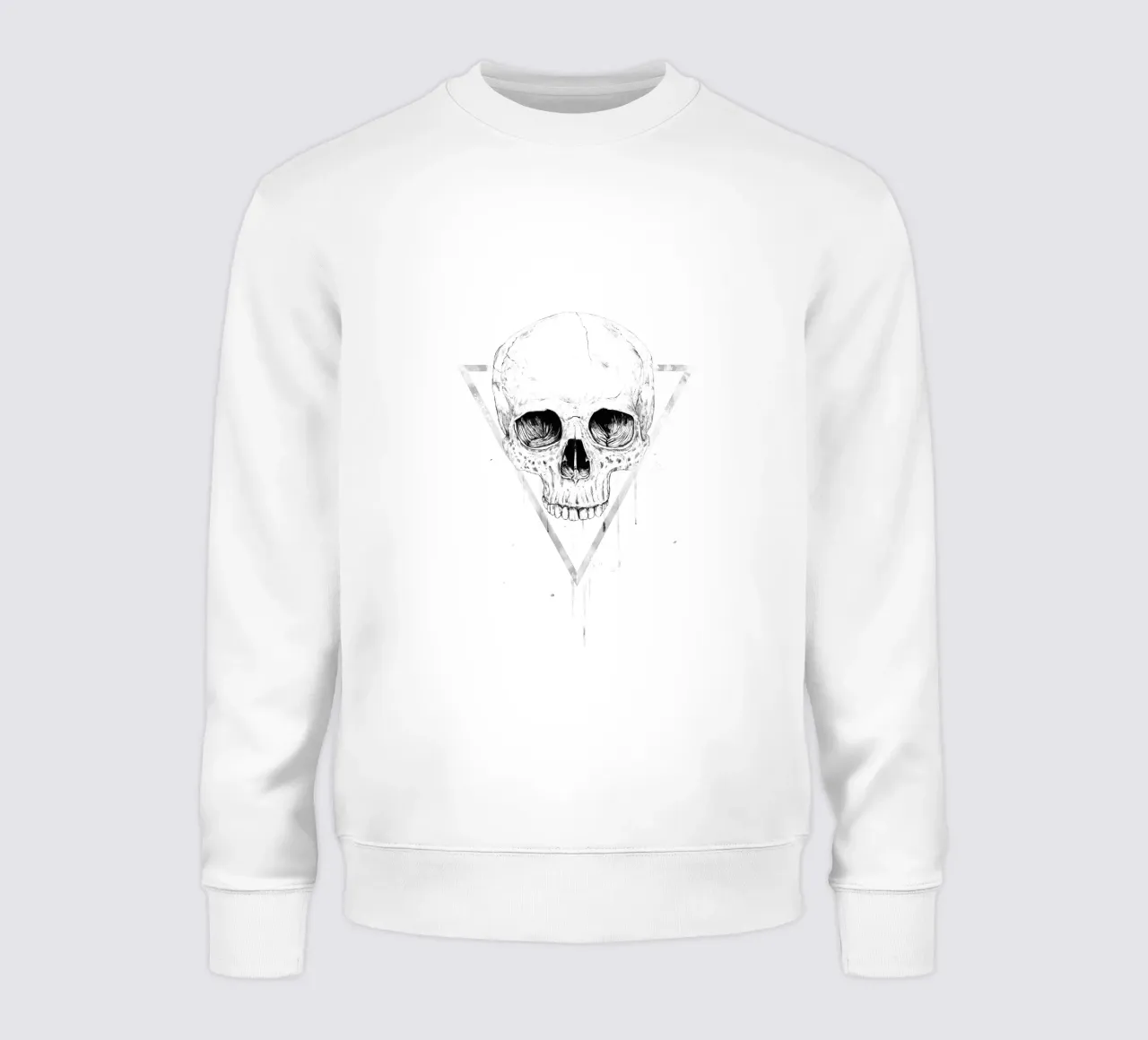 Skull in a triangle (b&w) Sweatshirt von Balazs Solti