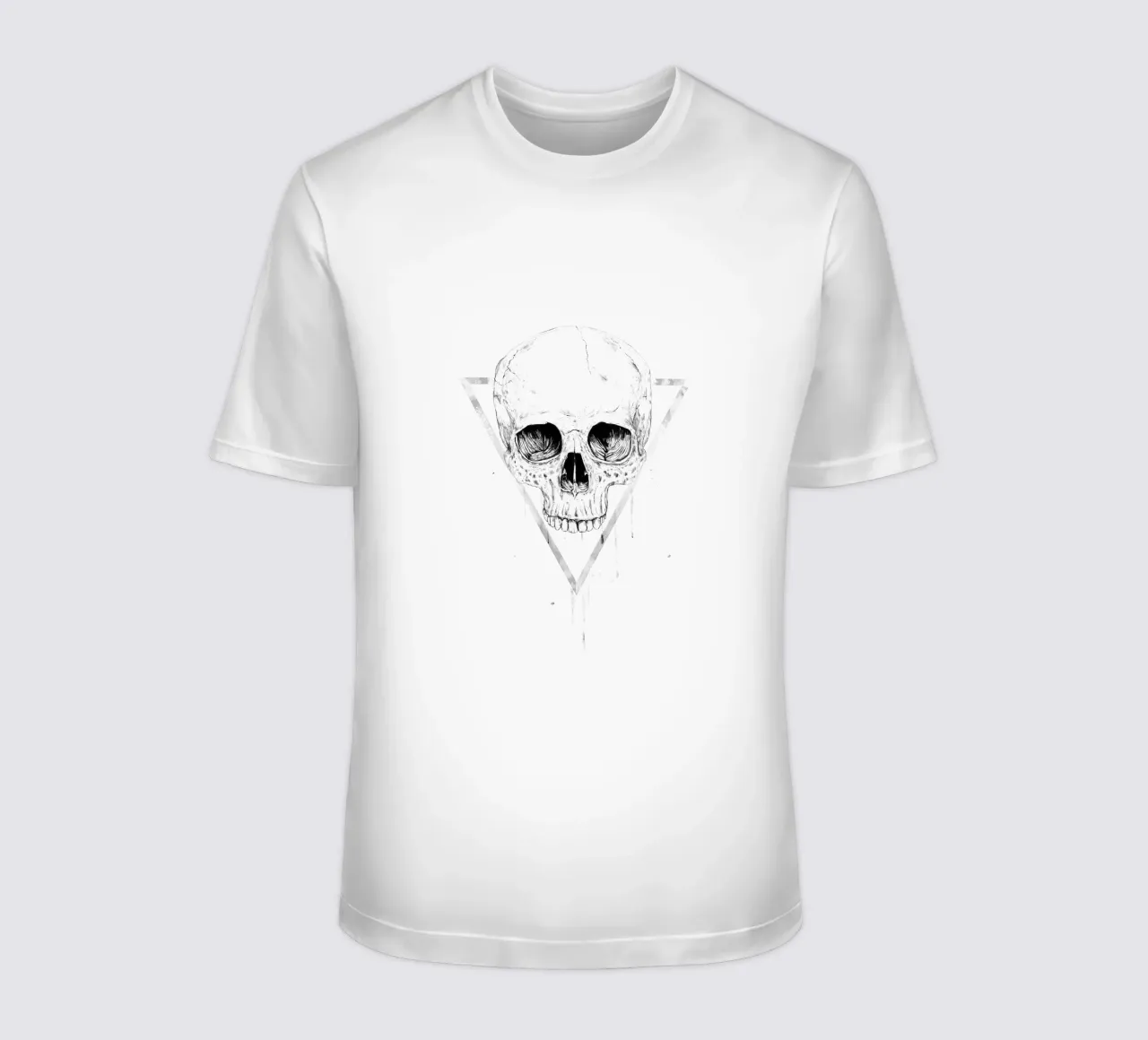 Skull in a triangle (b&w) t-shirt da Balazs Solti