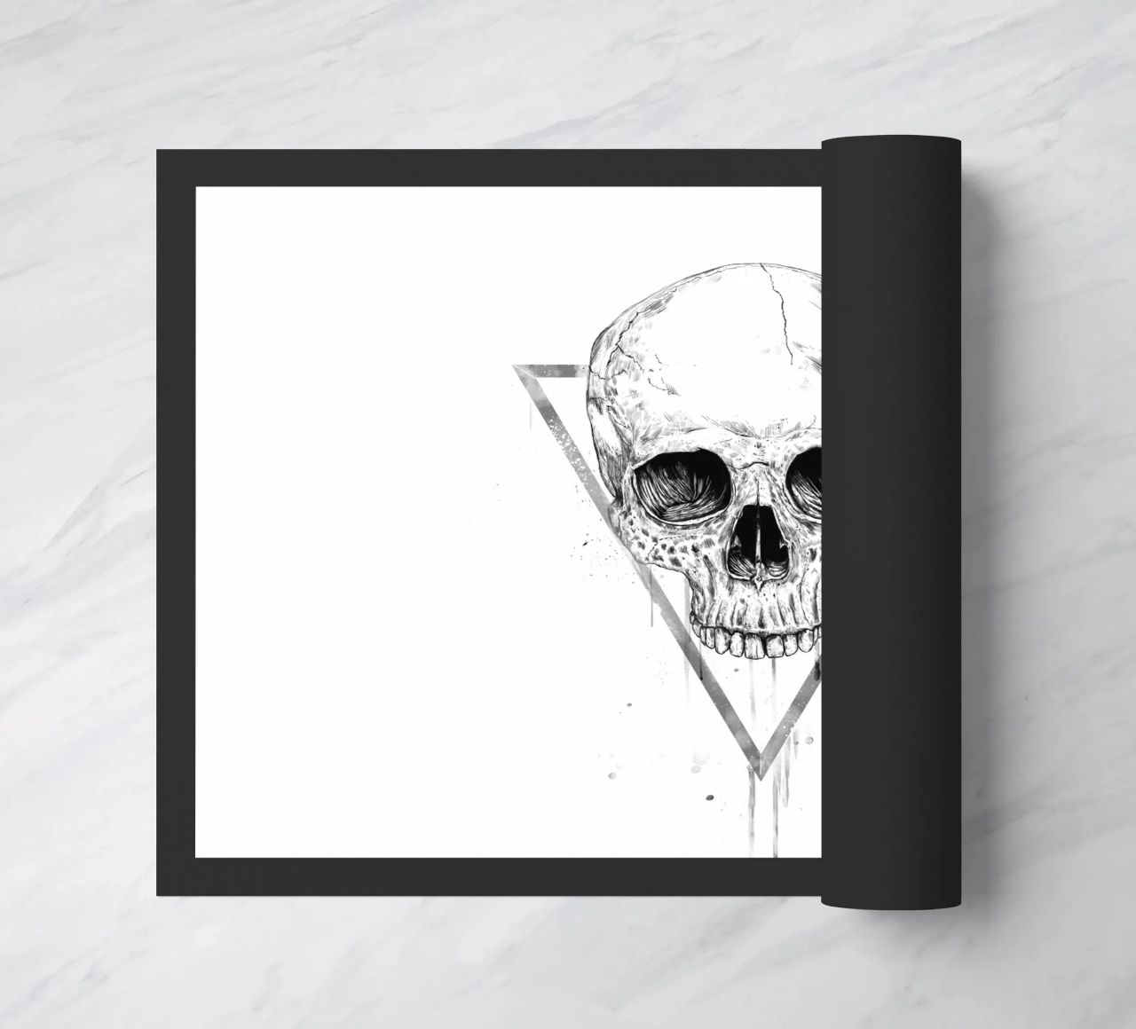 Skull in a triangle (b&w) zerbino da Balazs Solti