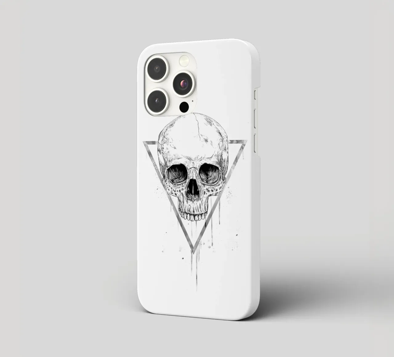 Skull in a triangle (b&w) cover iphone da Balazs Solti