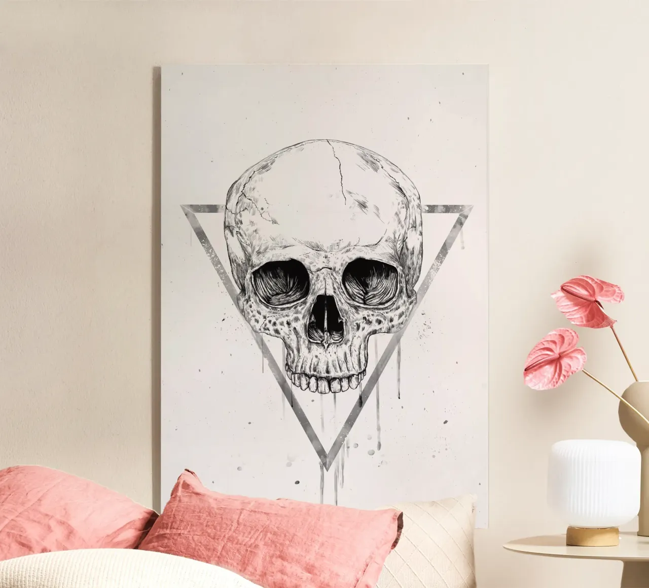 Skull in a triangle (b&w) acryl van Balazs Solti