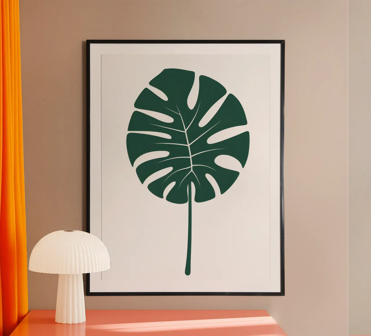 Foglia di Monstera poster con telaio in alluminio da The Green Room
