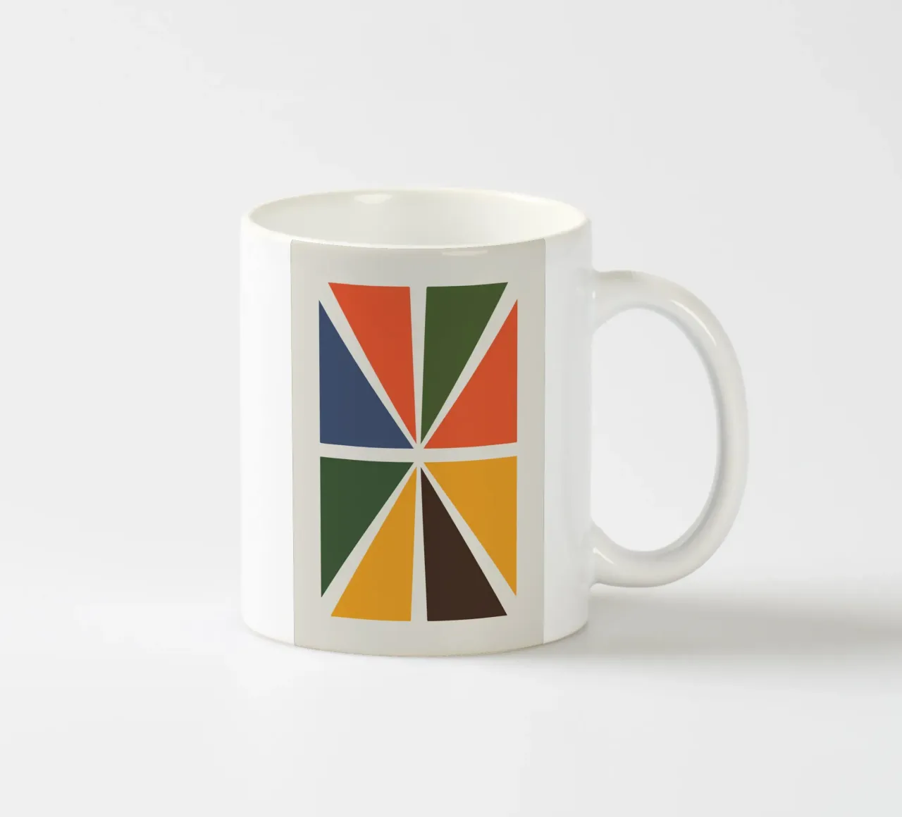 Radiant Triangles 1 tazza in ceramica da LisaArtes