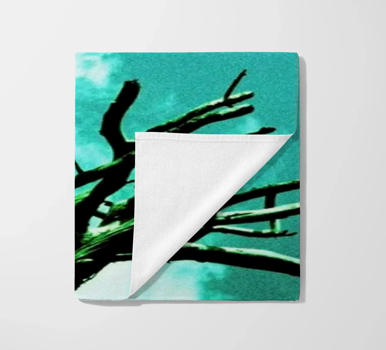 Brittle telo mare da BLAEK Design Studio