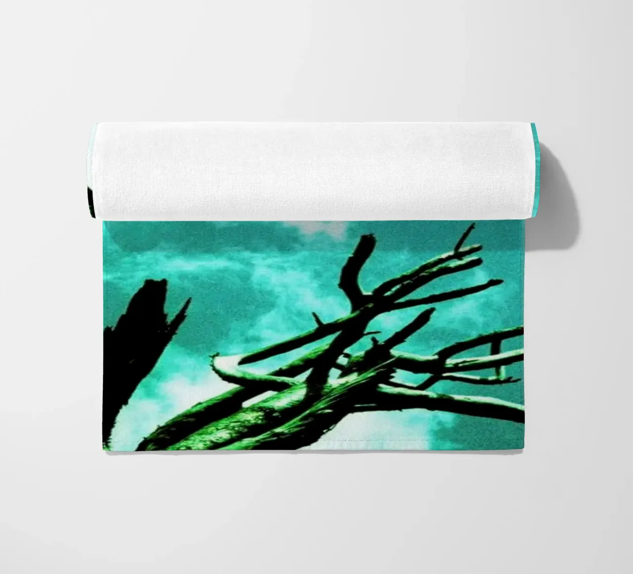 Brittle telo mare da BLAEK Design Studio