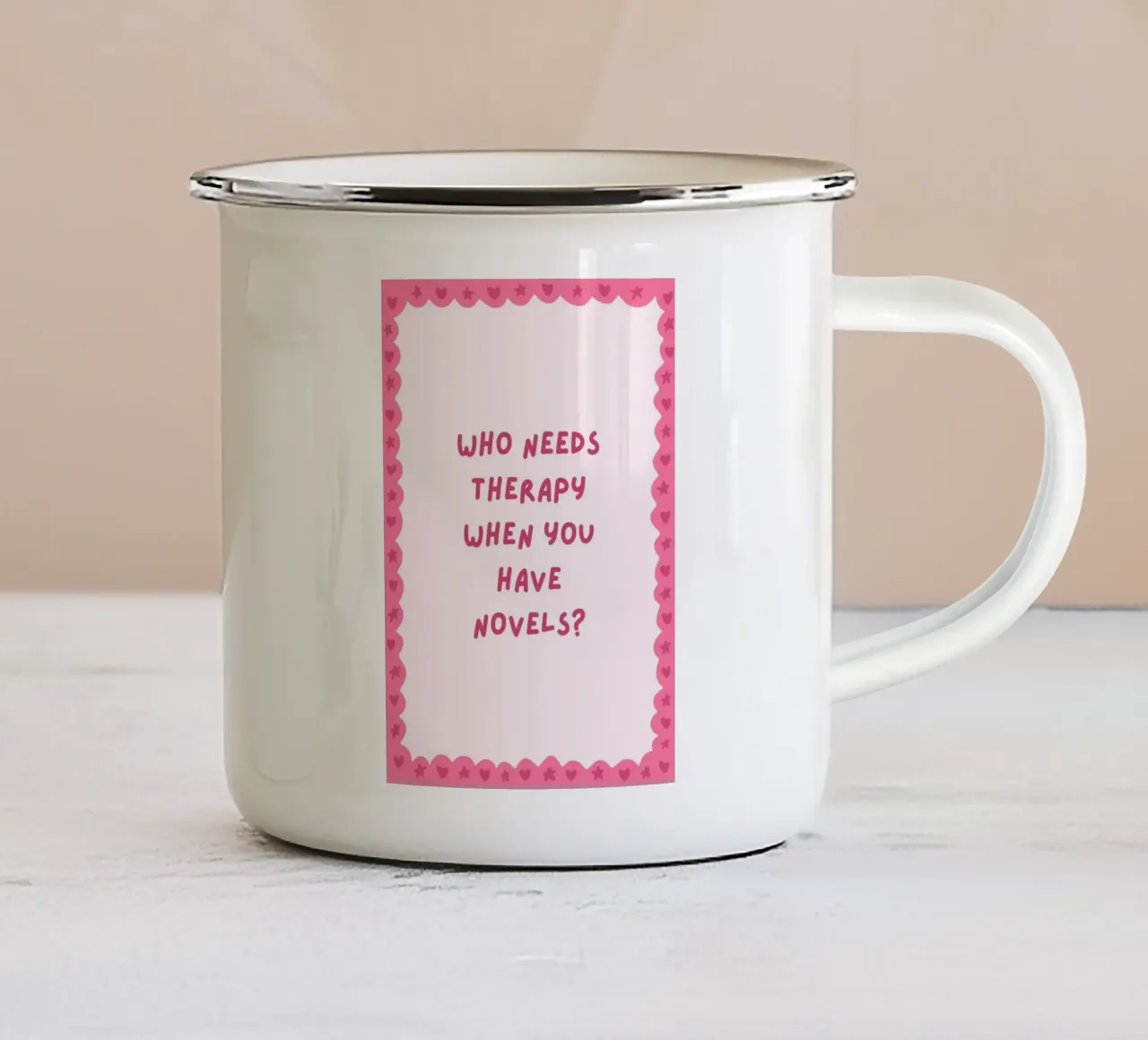 A chi serve la terapia quando ci sono i romanzi? tazza in smalto da vintagepod