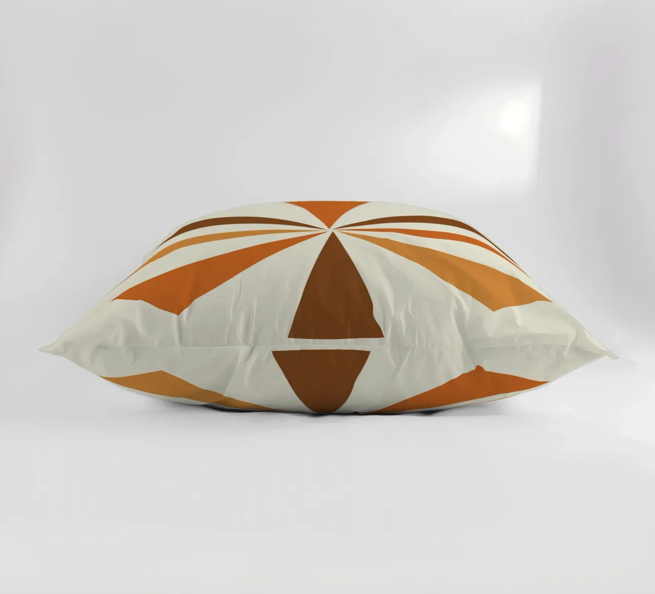 Radiant Triangles cuscino da LisaArtes