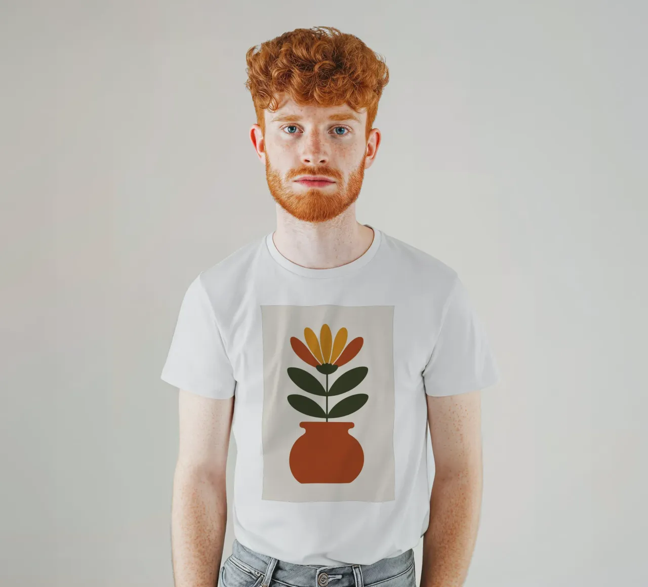 Retro pot with abstract bloom t-shirt da LisaArtes