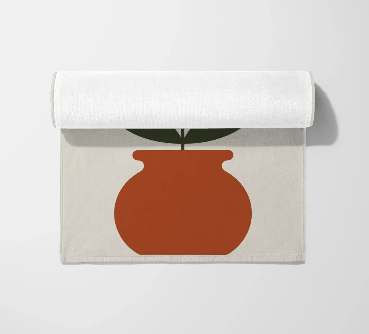 Retro pot with abstract bloom Strandtuch von LisaArtes