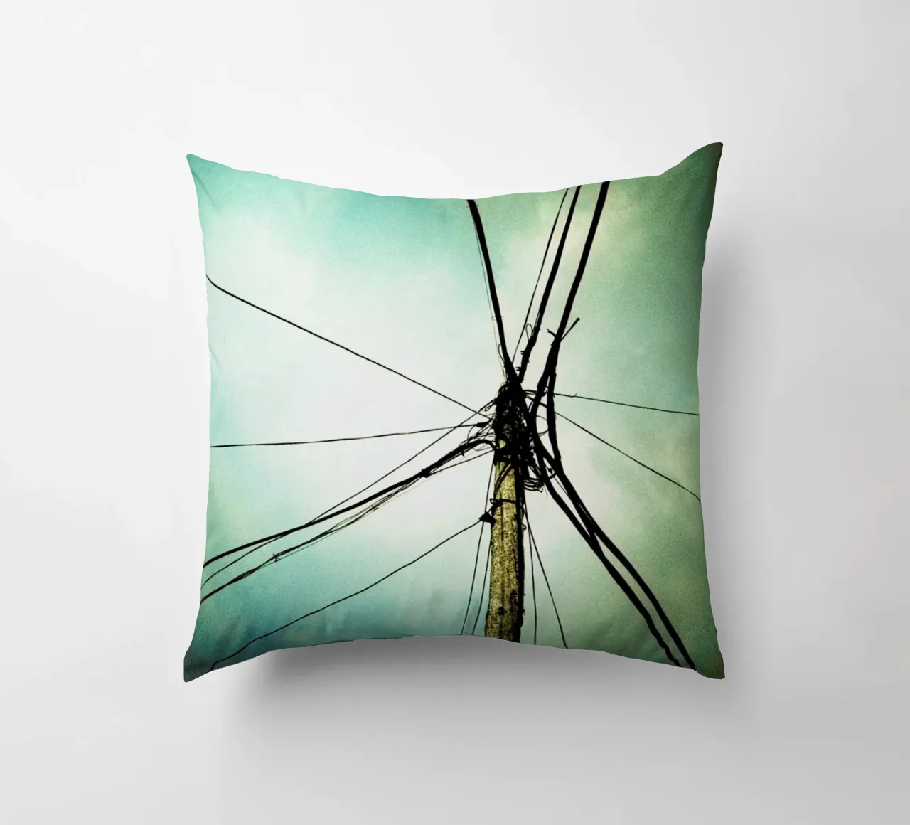 Tangle cuscino da BLAEK Design Studio
