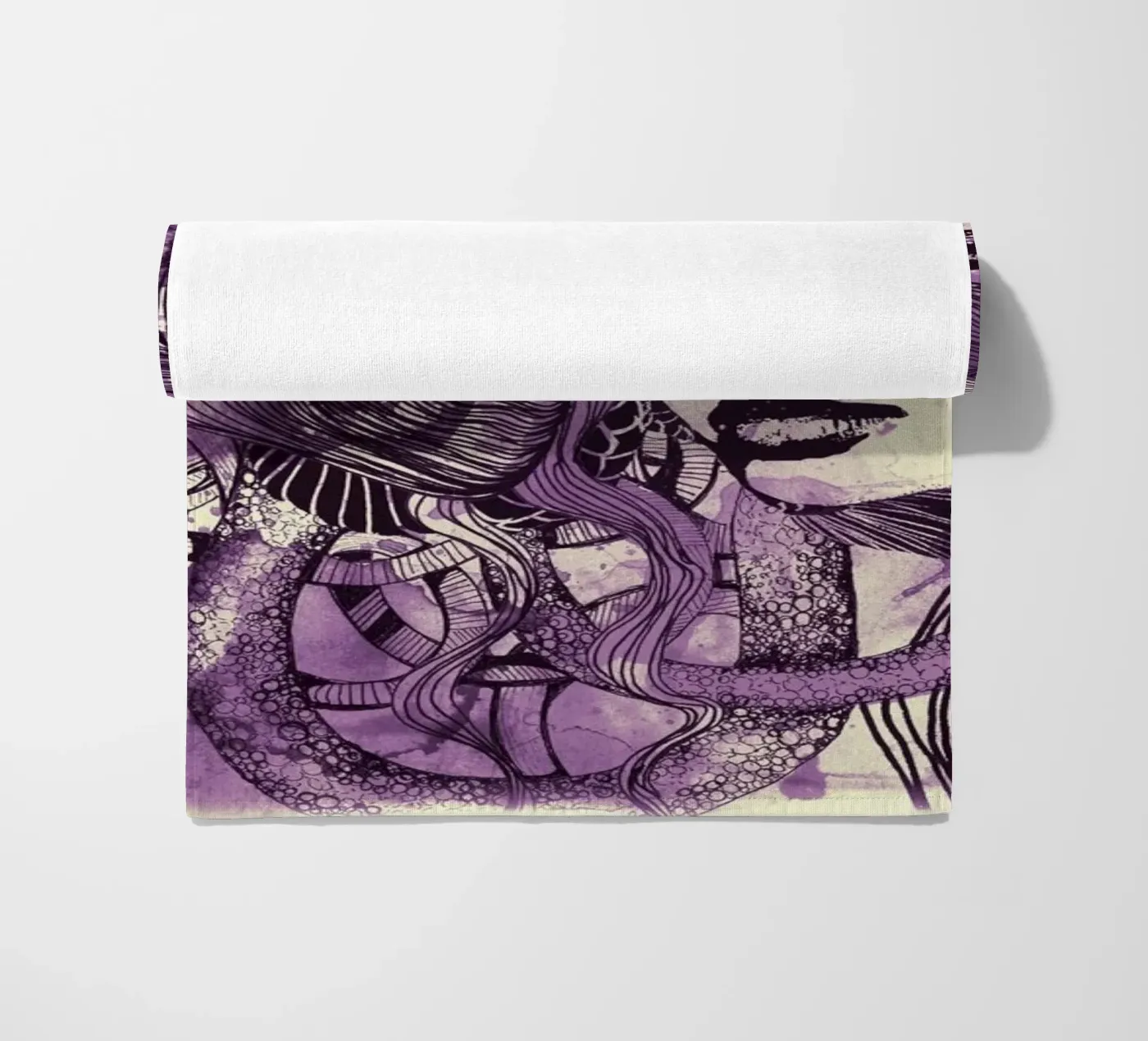viola kid strandhanddoek van Giulio Iurissevich