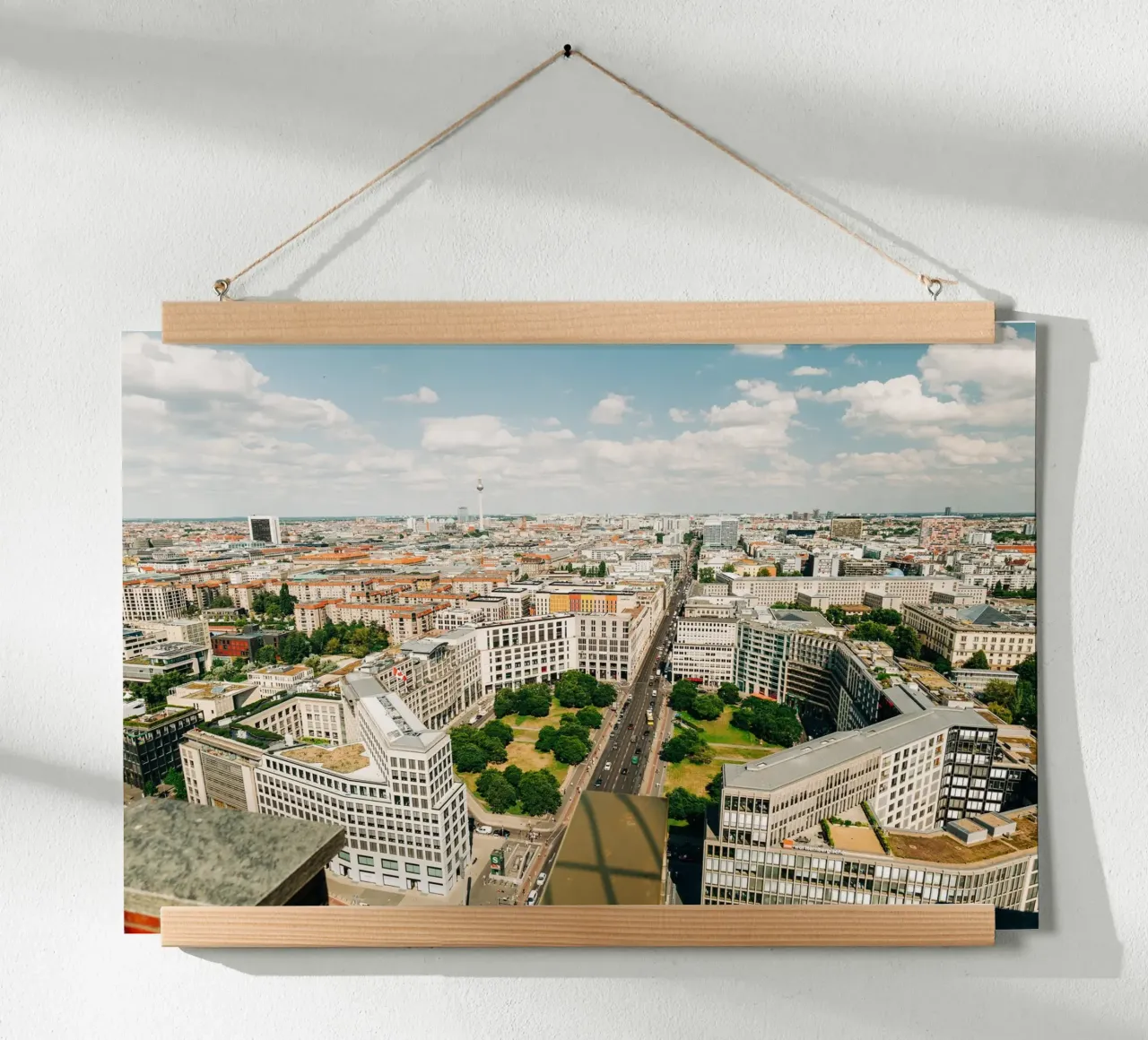 Foto dello skyline del centro di Berlino | Potsdamer Platz | Torre della televisione poster da Bold and Retro