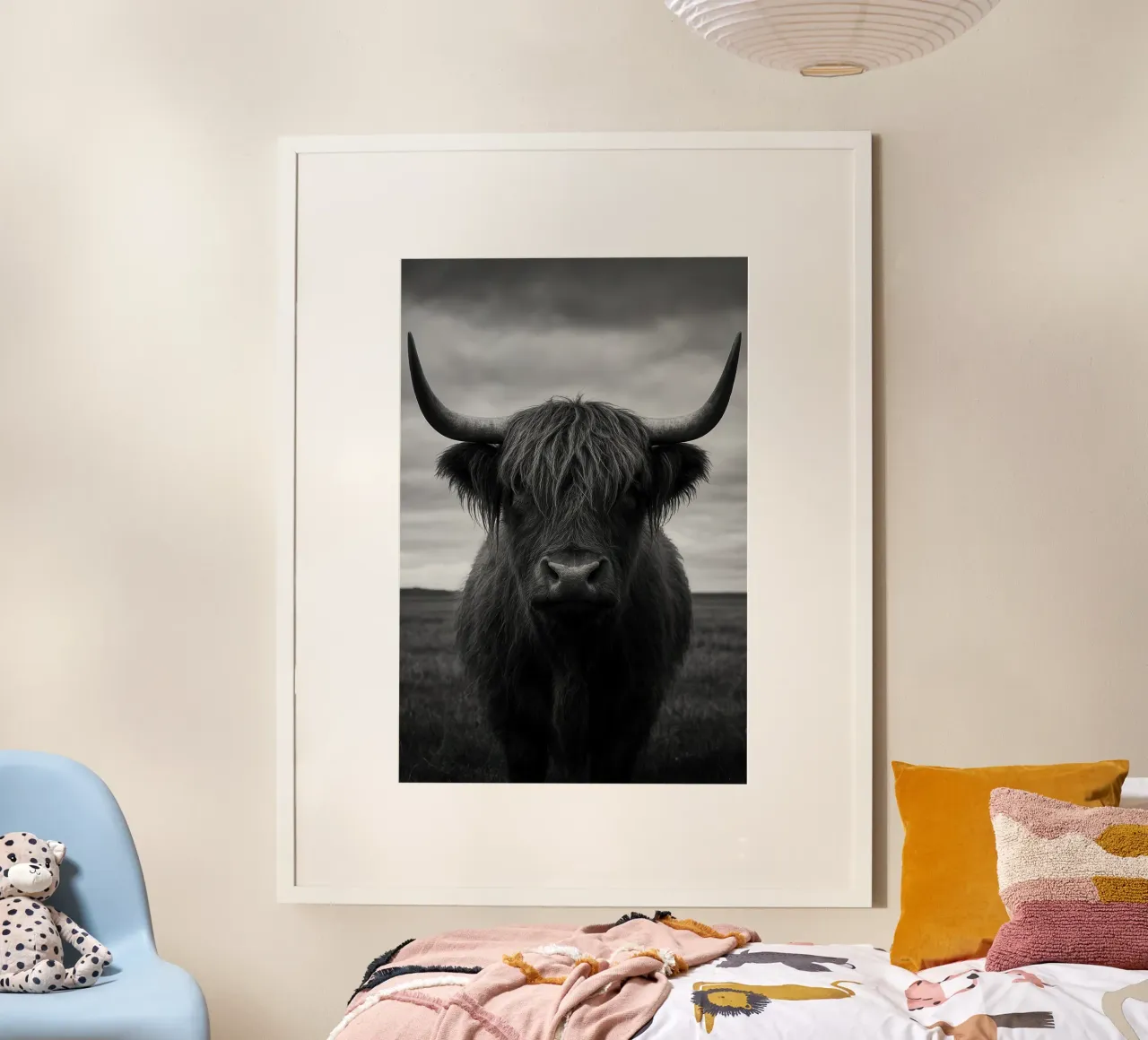Highland Cow poster con telaio in plastica da Attaboy Dsgn