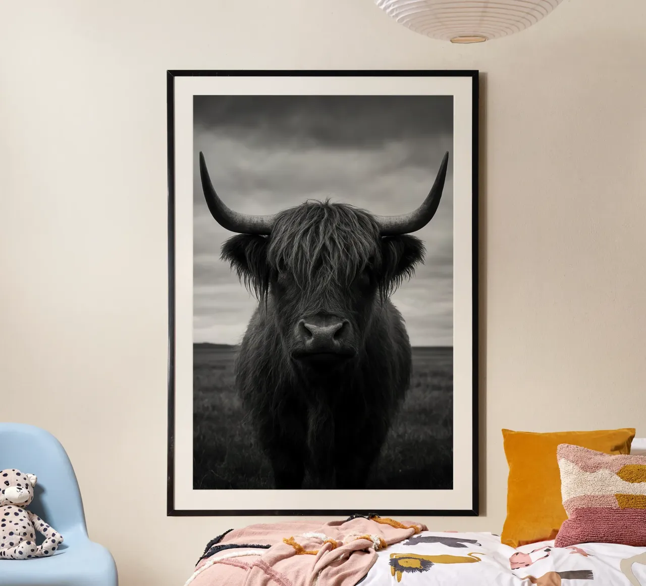 Highland Cow poster con telaio in plastica da Attaboy Dsgn