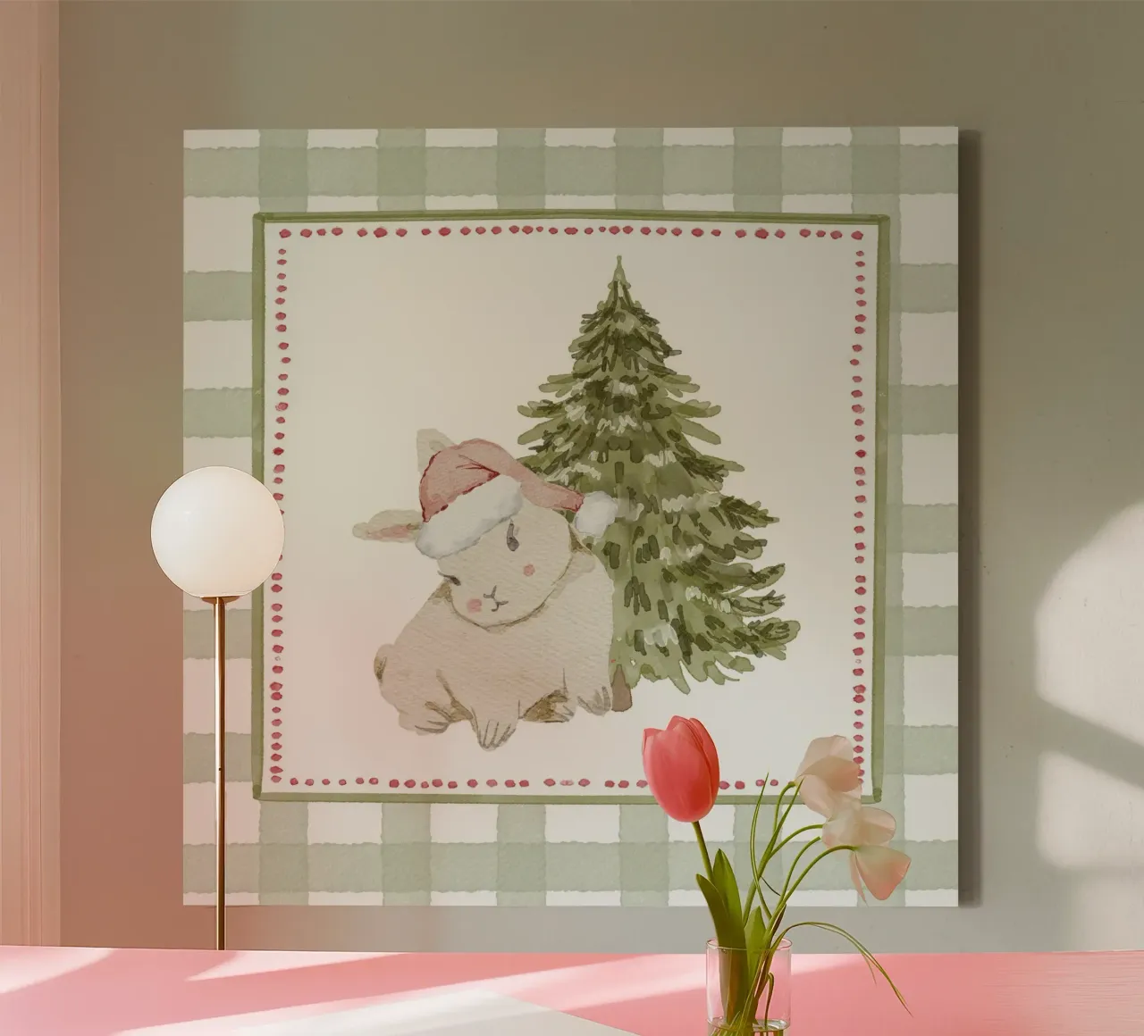 Coniglietto vintage con cappello da Babbo Natale accanto all'albero di Natale su Gingha tela con Cornice a cassetta da Stilrausch