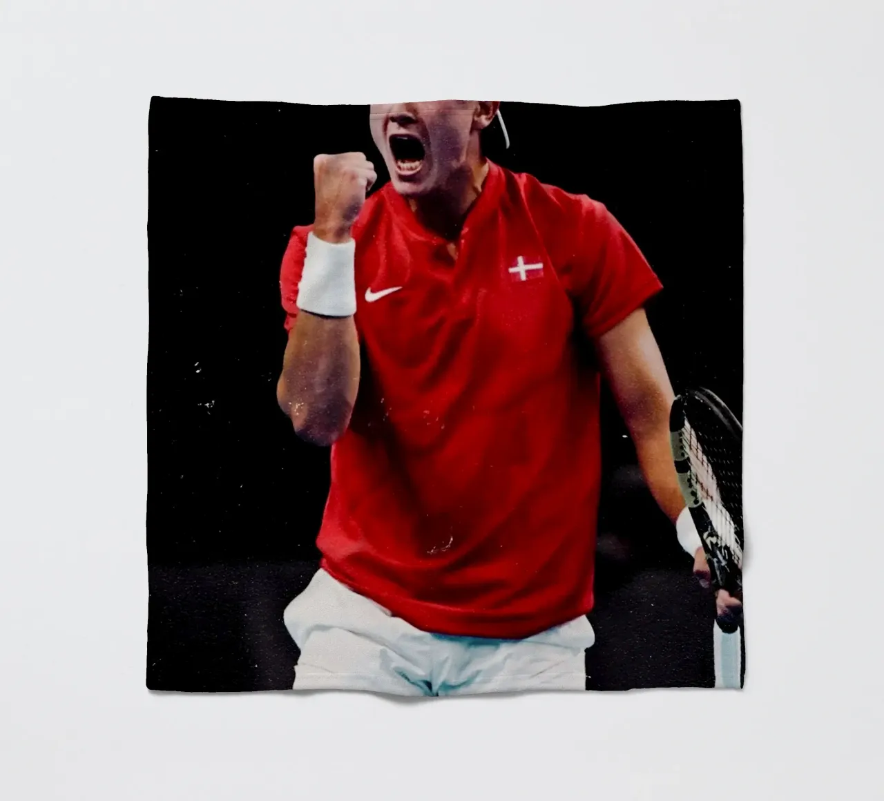 Holger Rune coperta in pile da Low poly art