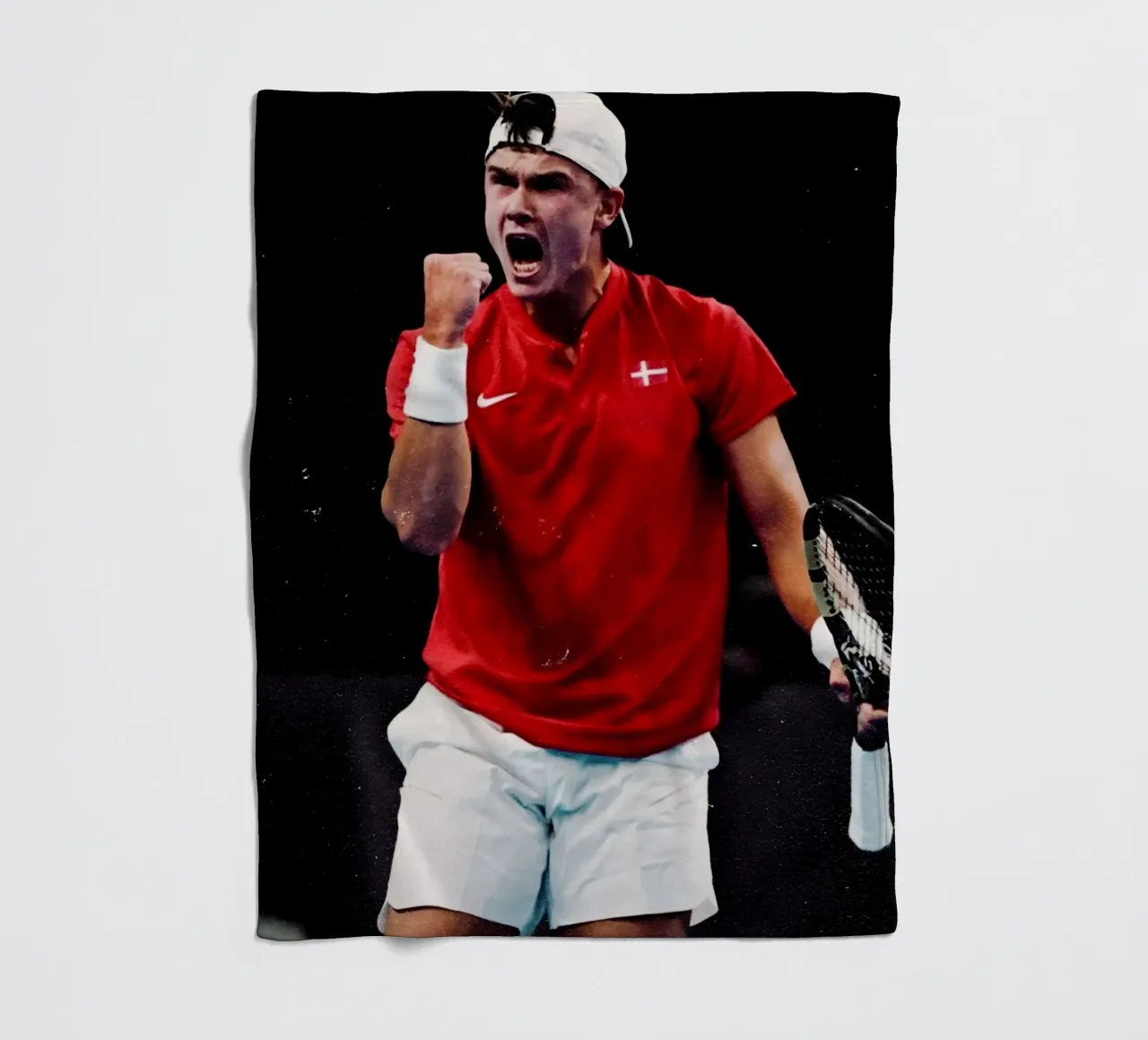 Holger Rune coperta in pile da Low poly art