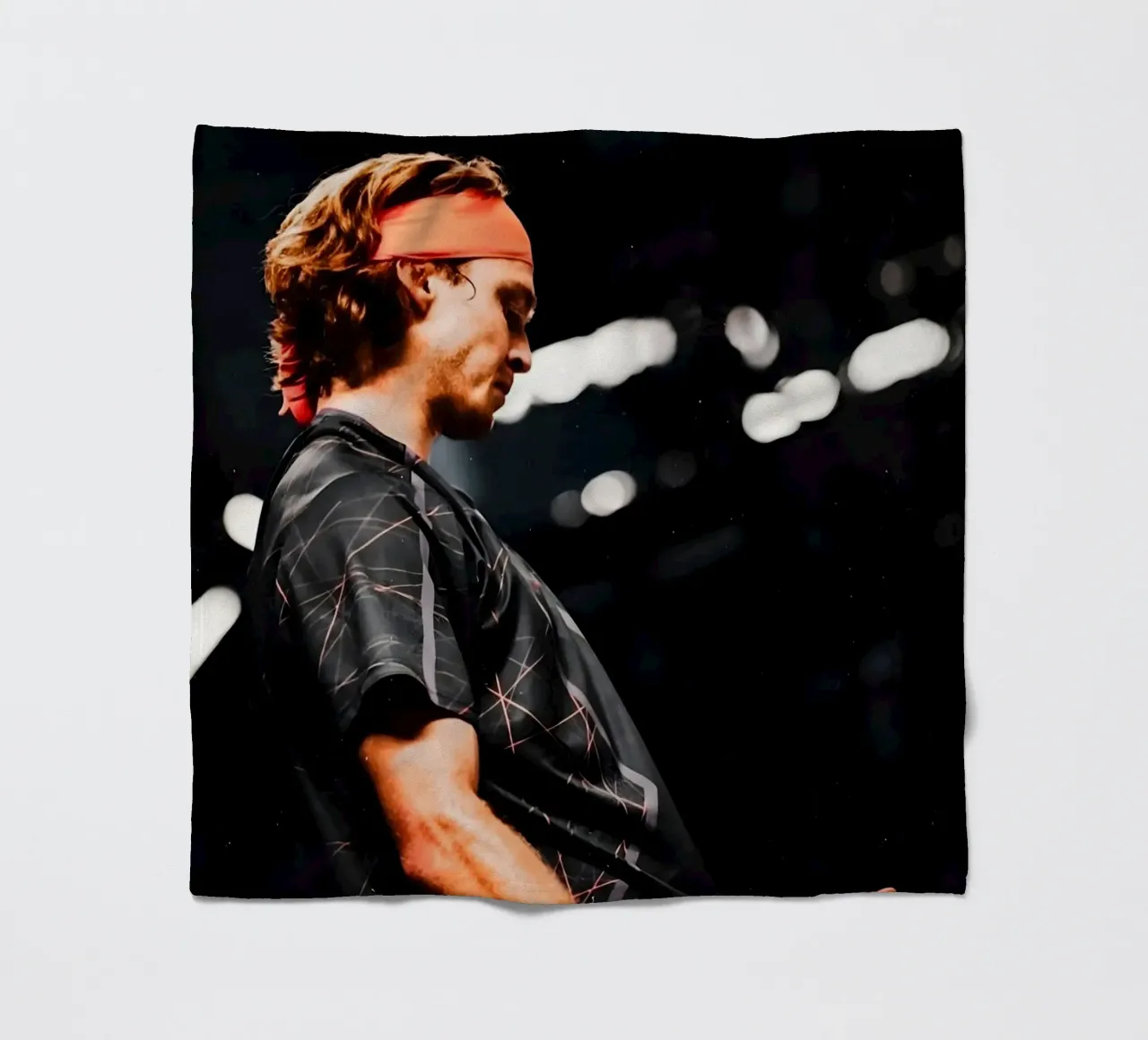 Andrey Rublev coperta in pile da Low poly art