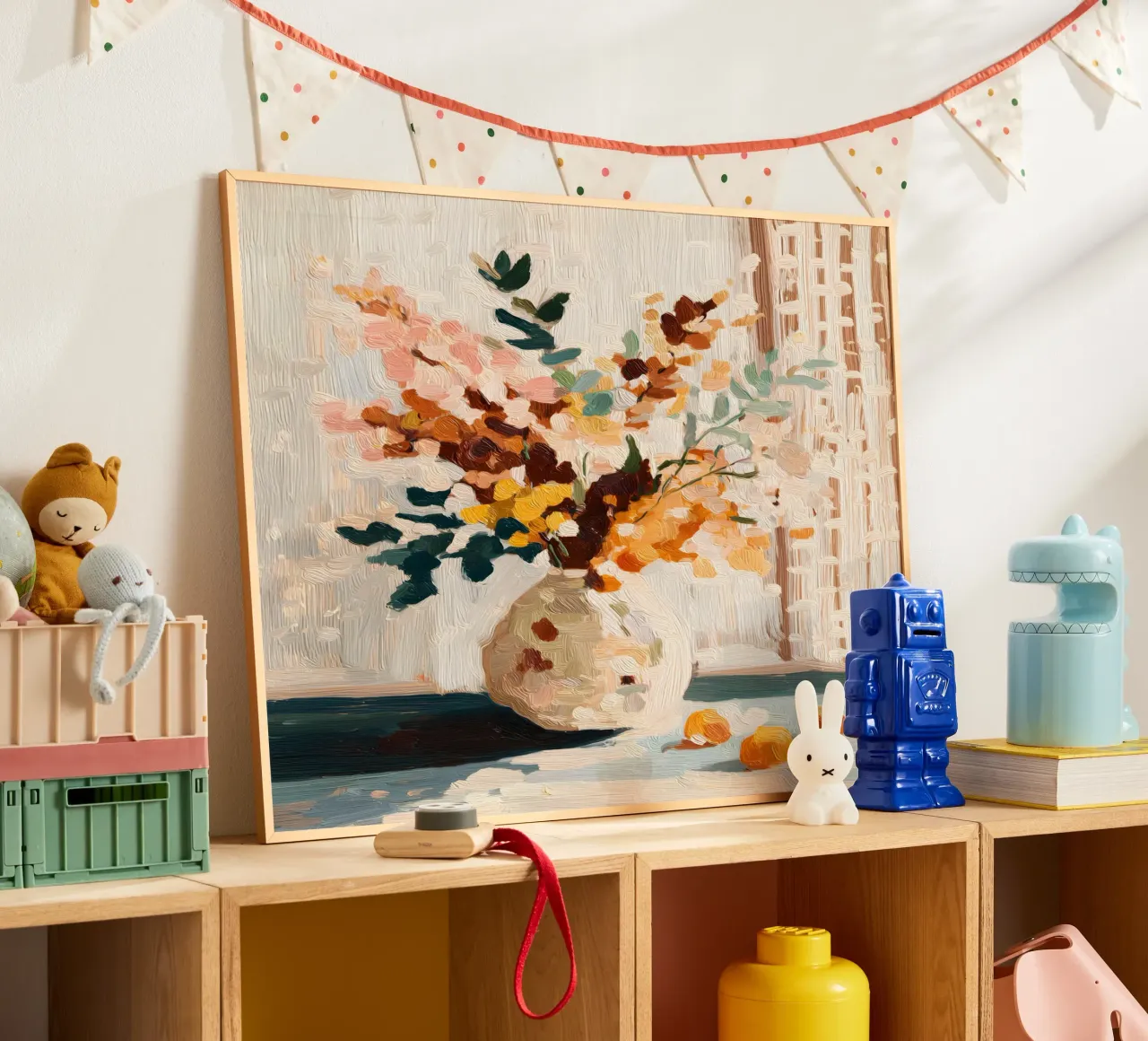 Golden Vase poster con telaio in plastica da Gypsy Galleria
