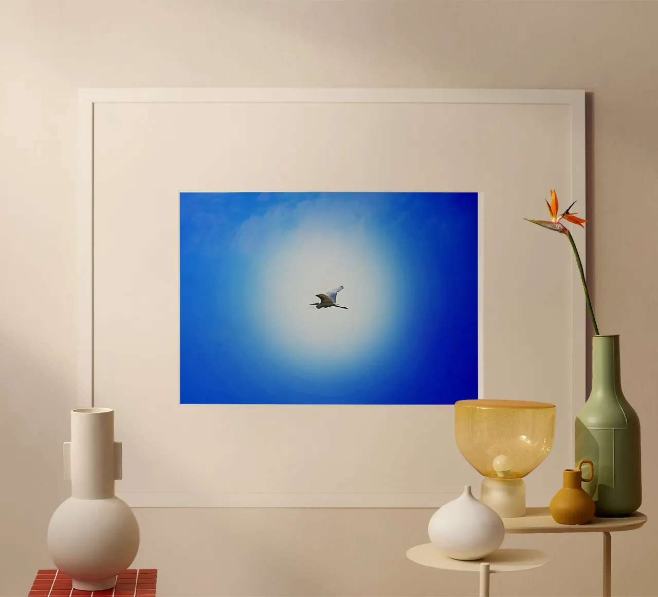 Cigüeña en el azul trayendo buenas noticias - Fine Art Print poster de jay