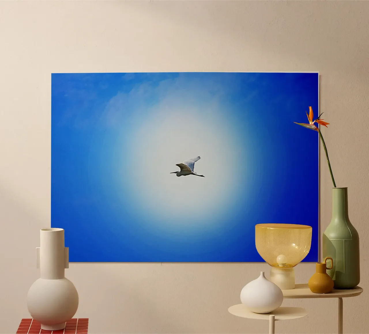 Cigüeña en el azul trayendo buenas noticias - Fine Art Print poster de jay