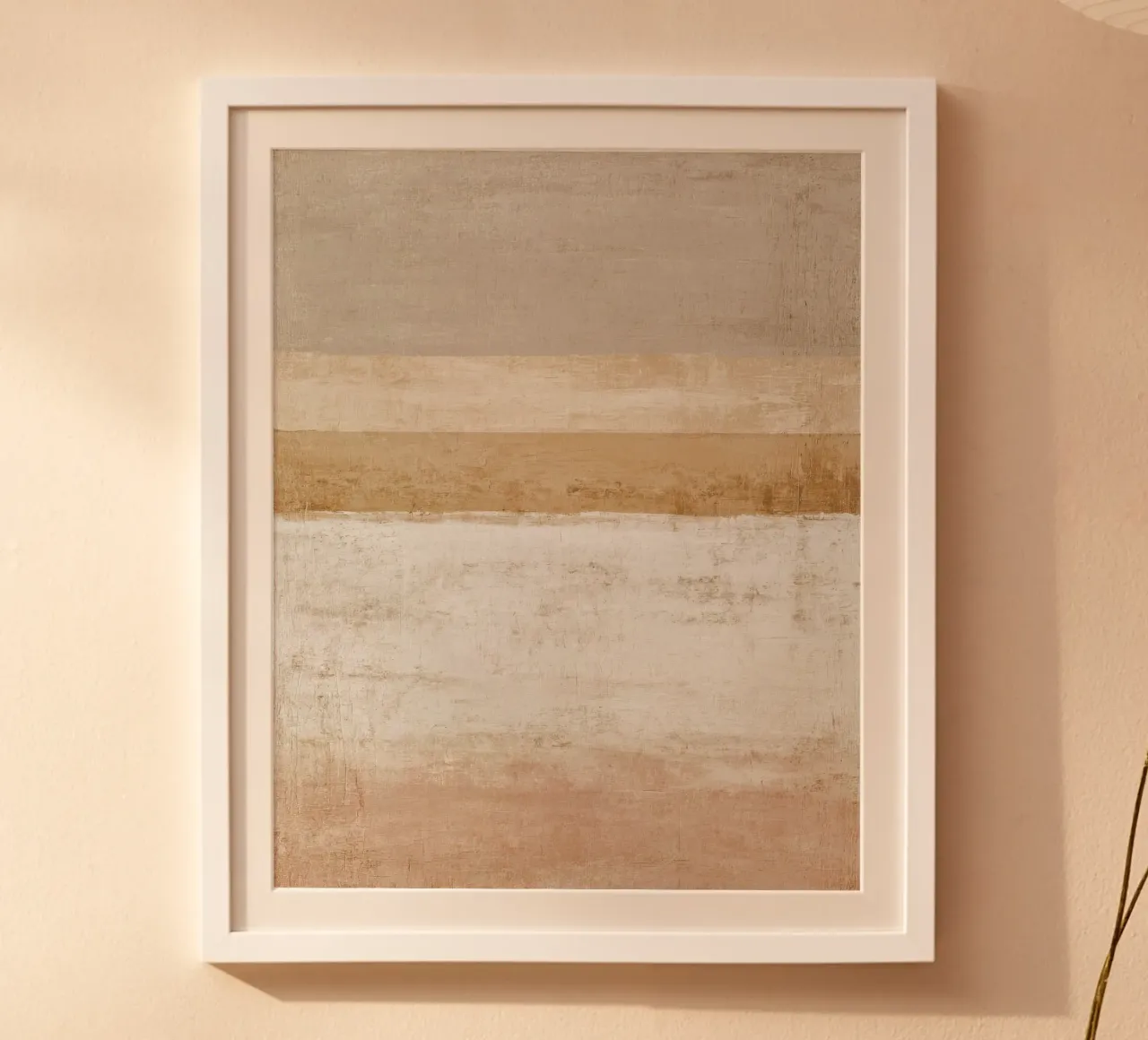 Peinture abstraite minimaliste texturée dans des tons neutres et chauds poster avec cadre en aluminium de Artbyvo