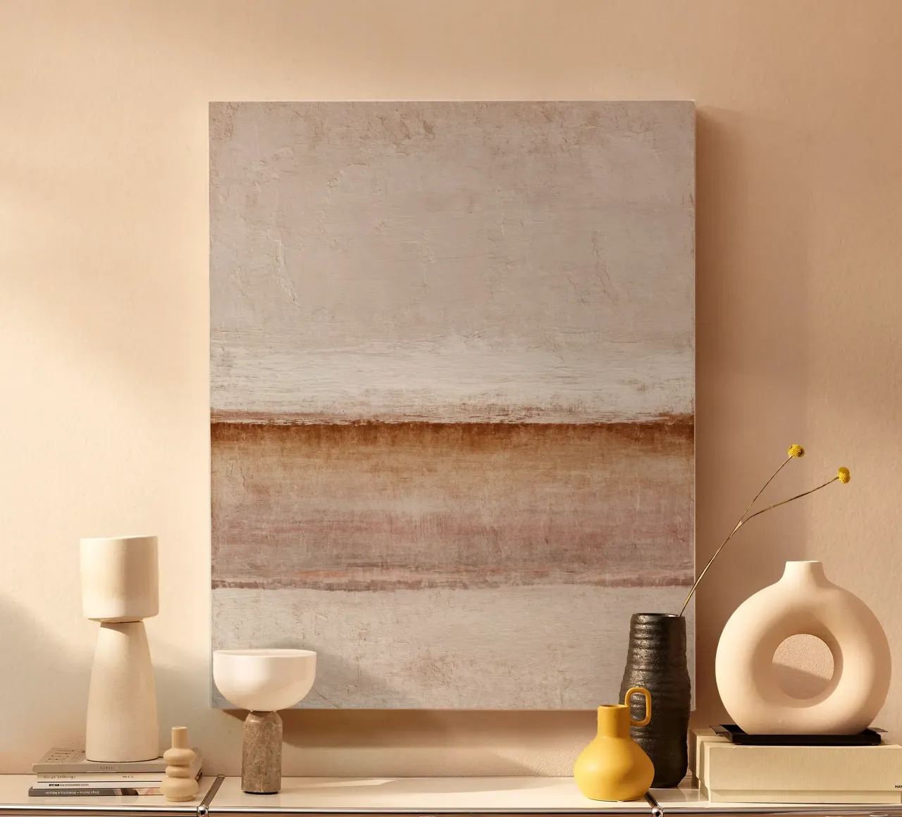 Minimalistisch abstract schilderij met zachte structuurlagen canvas met Baklijst van Artbyvo