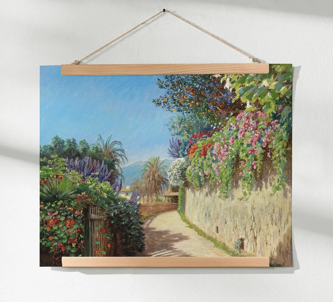 A village in the South of France poster con telaio in alluminio da apoloprints