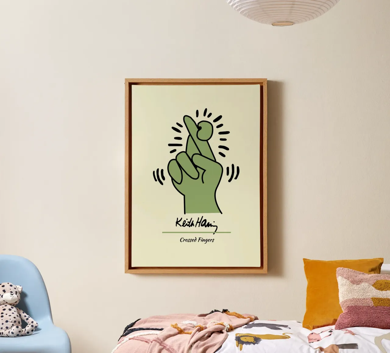Stampa pop di Keith Haring con dita incrociate tela con Cornice a cassetta da ClubArt