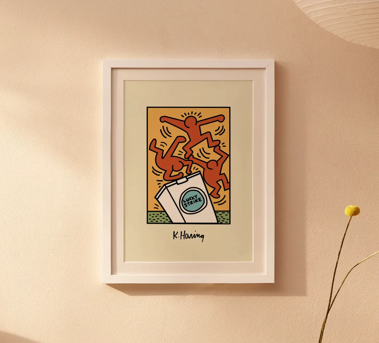 Poster pop art di Keith Haring Lucky Strike poster con telaio in plastica da ClubArt