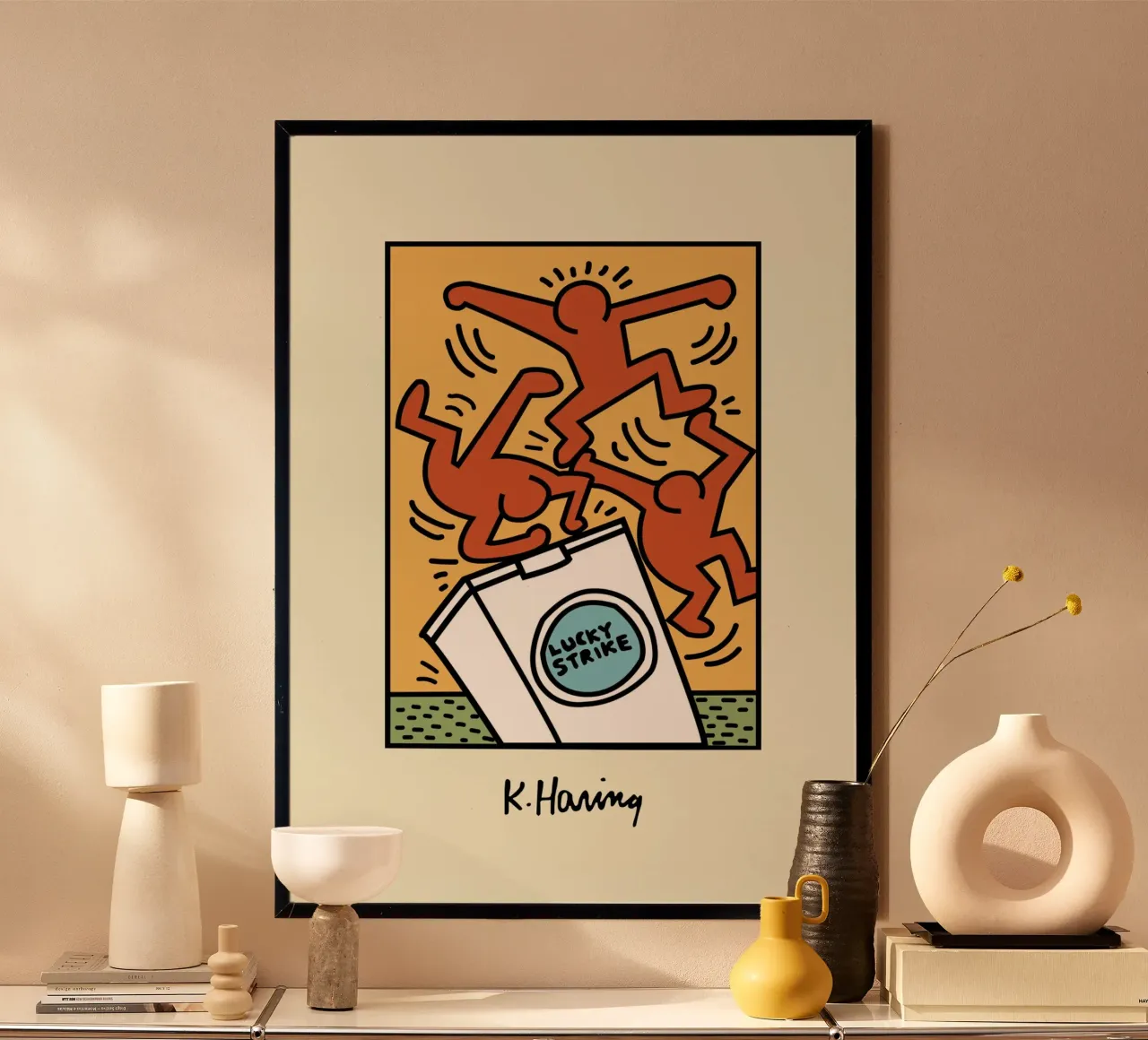 Poster pop art di Keith Haring Lucky Strike poster con telaio in plastica da ClubArt