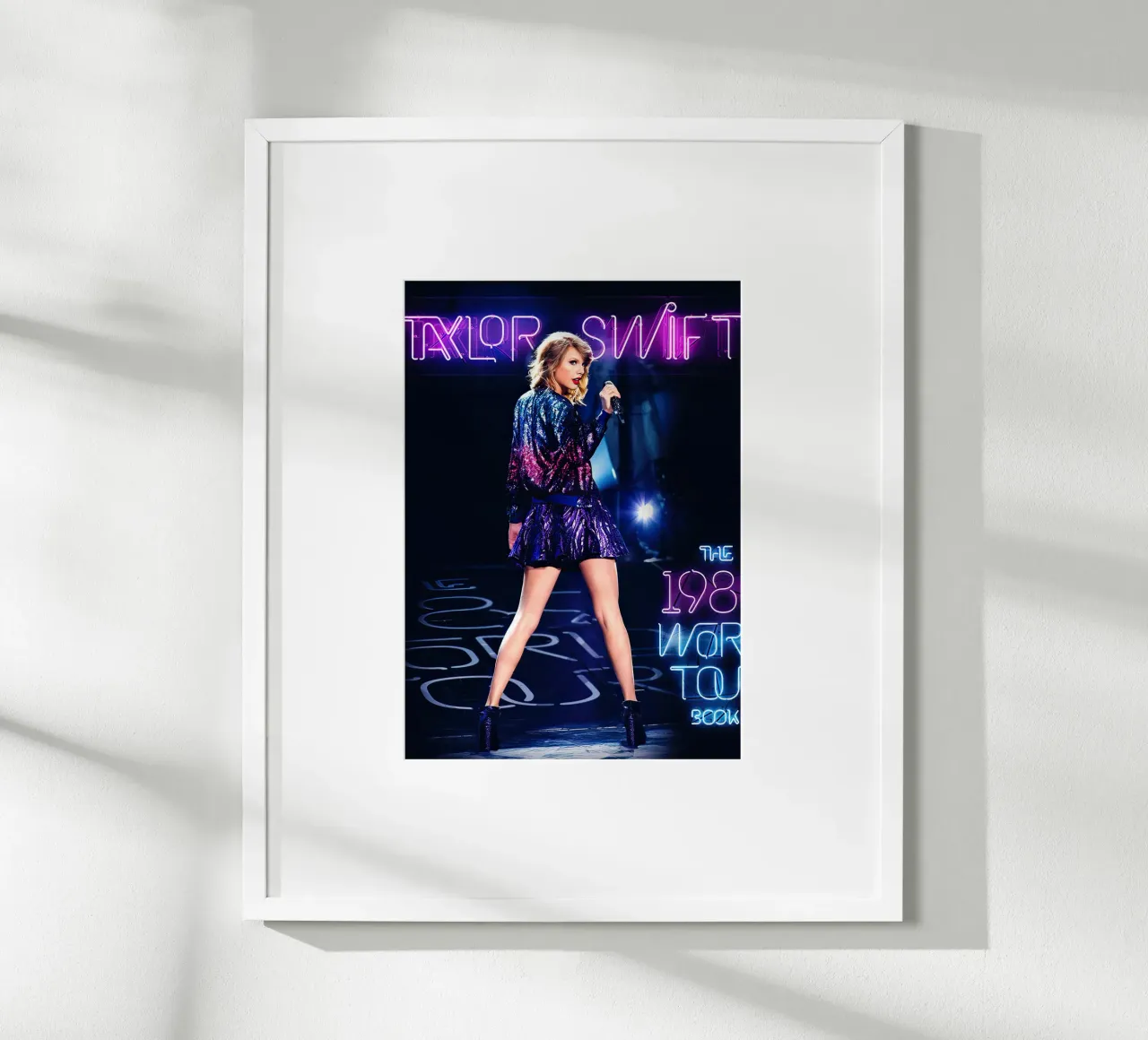 Taylor Swift al neon poster con telaio in plastica da shiners