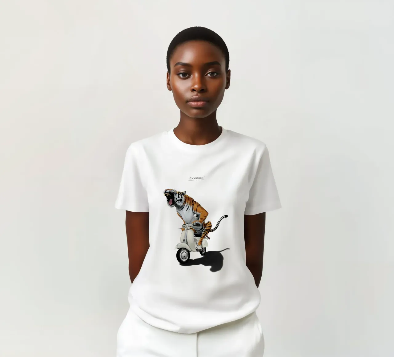 Rooooaaar! (Titled) t-shirt da Rob Art | Illustration
