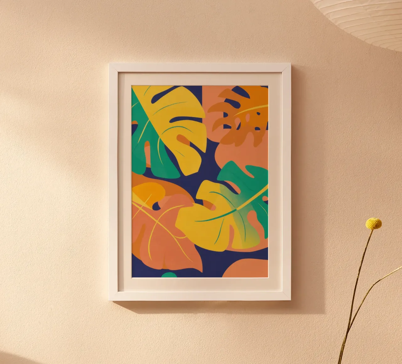 Bagliore di mezzanotte della Monstera poster con telaio in plastica da Orchid Patina