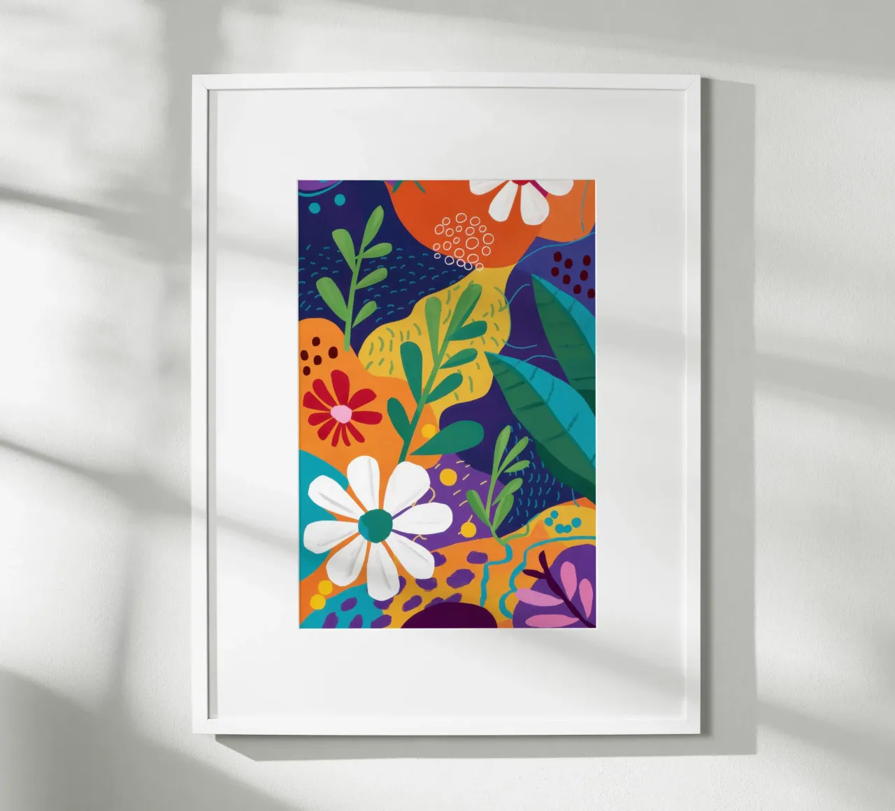 Abbondanza di margherite bianche poster con telaio in legno da Enter Bloom