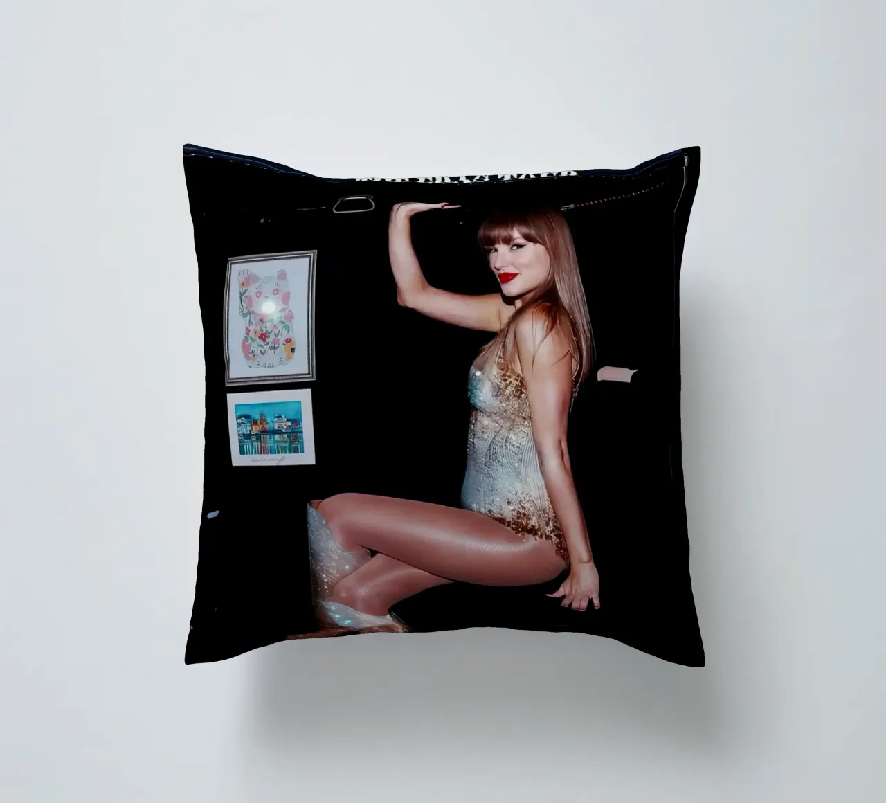 Taylor Swift cuscino da Musadad Shop